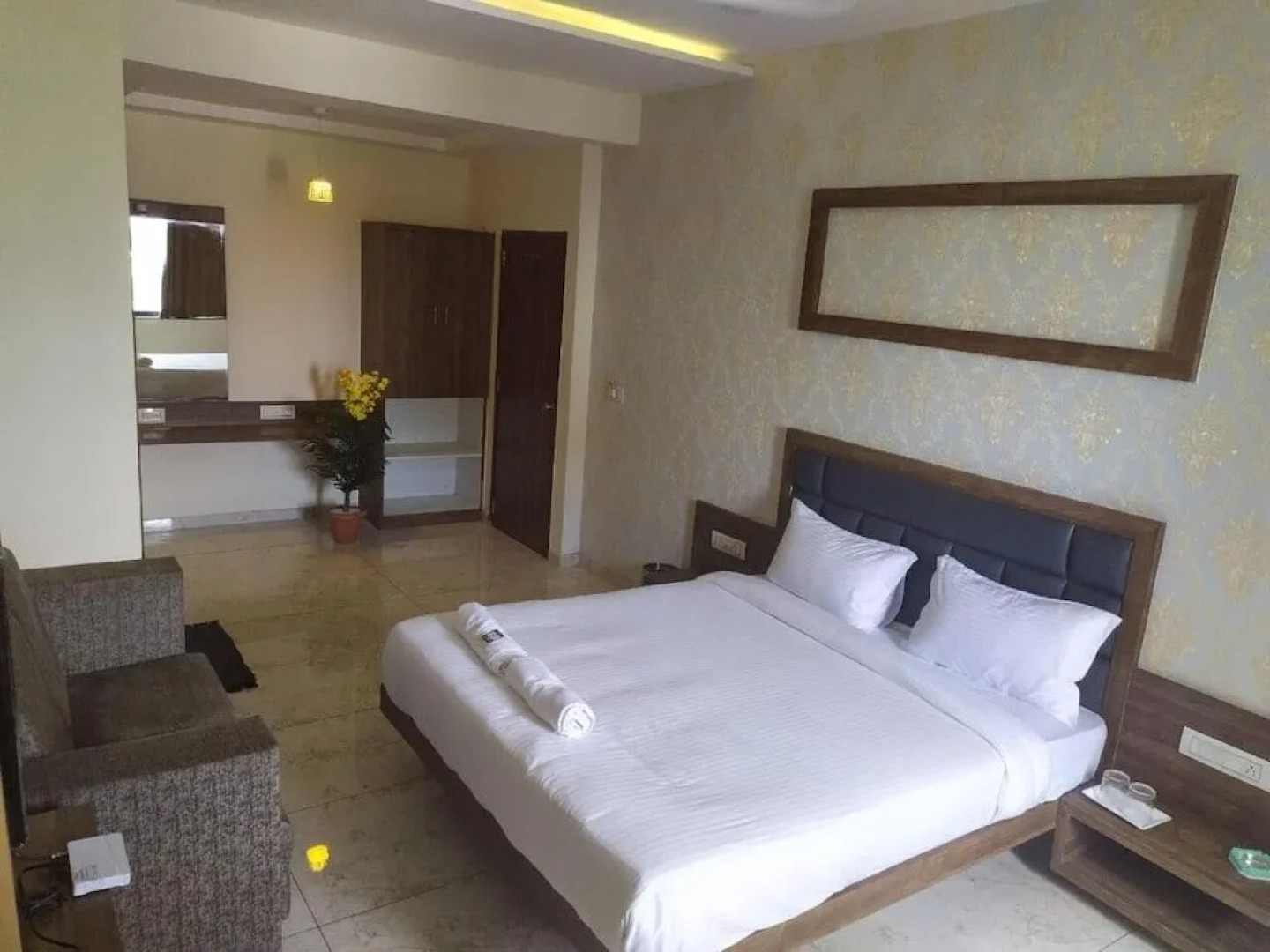 Hotel Krishna Palace