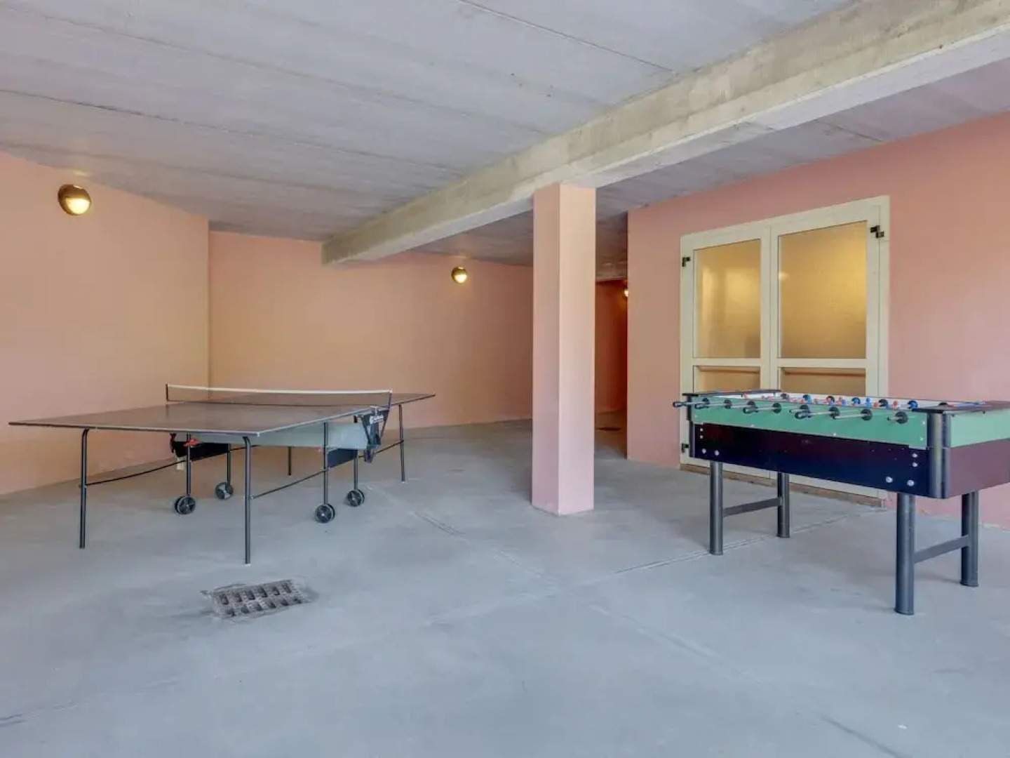 Apartment on Lake Idro With Pool