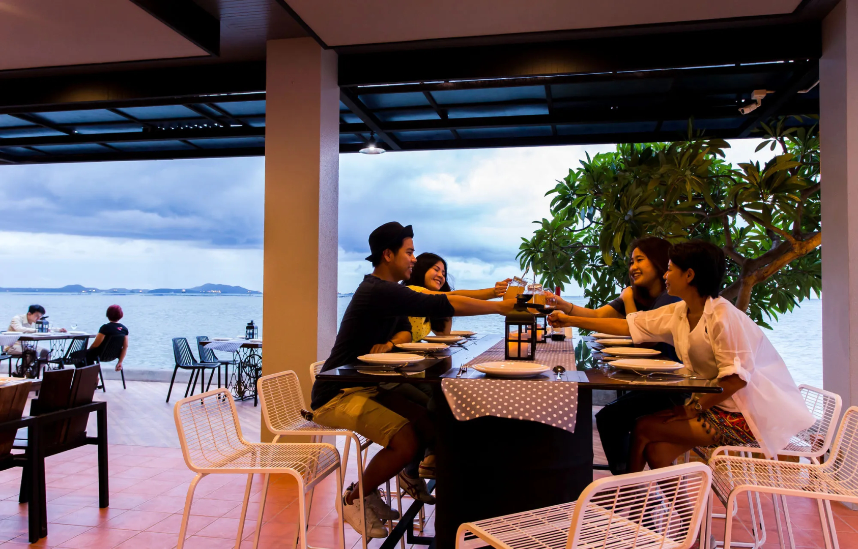 The Loft Seaside Sriracha