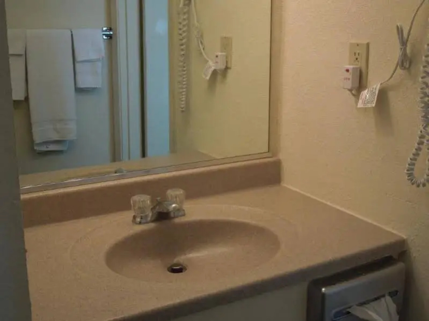 Travelodge Williamsburg Central