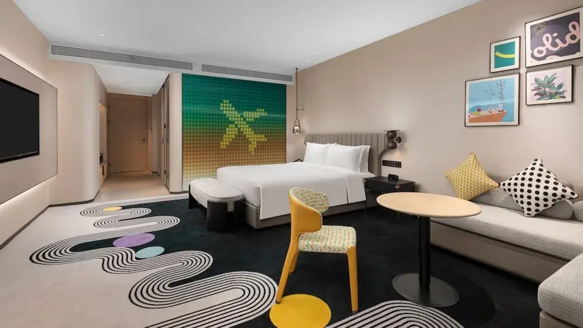 Holiday Inn Shanghai Pudong Airport by IHG