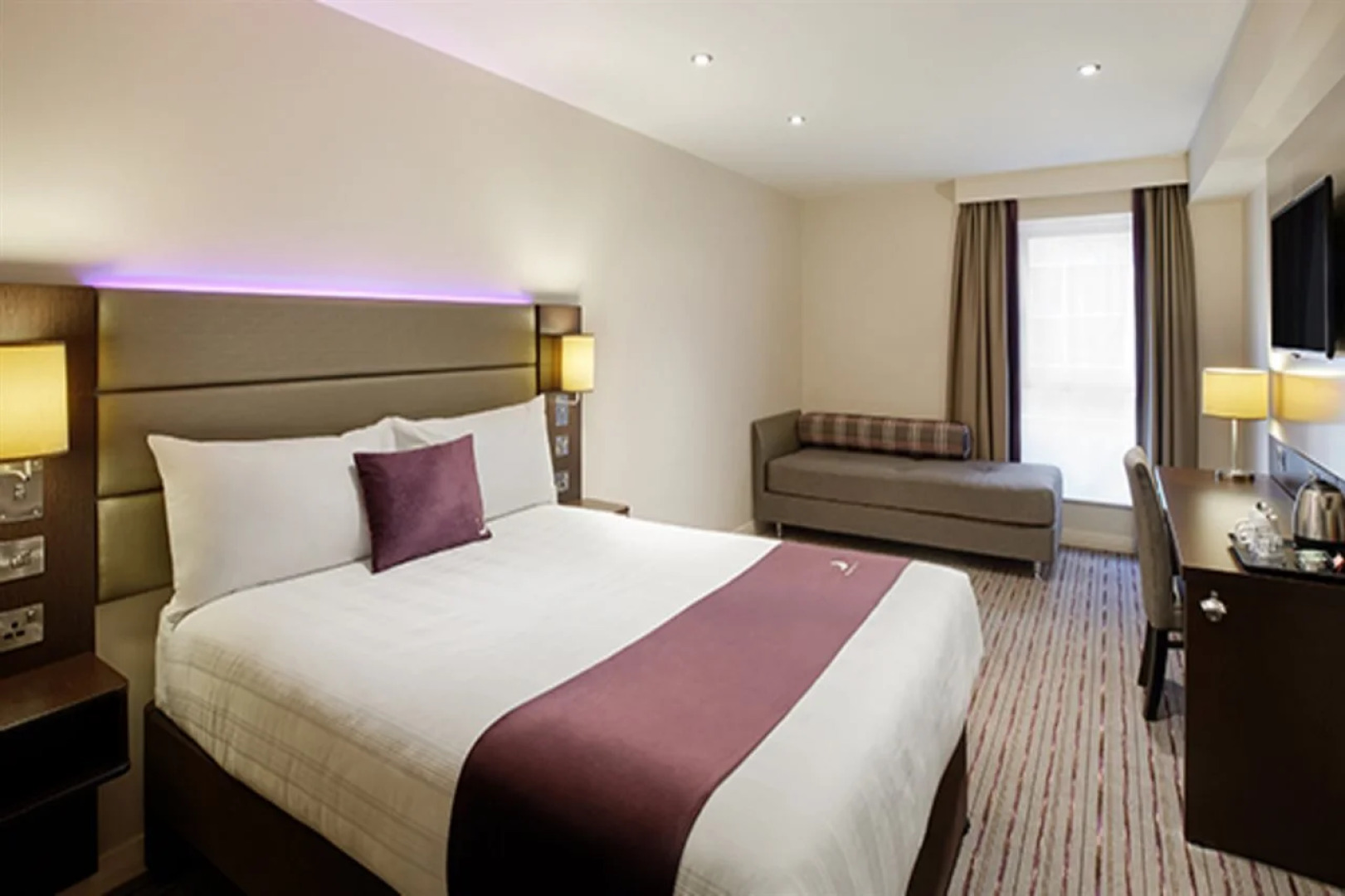Premier Inn Bagshot