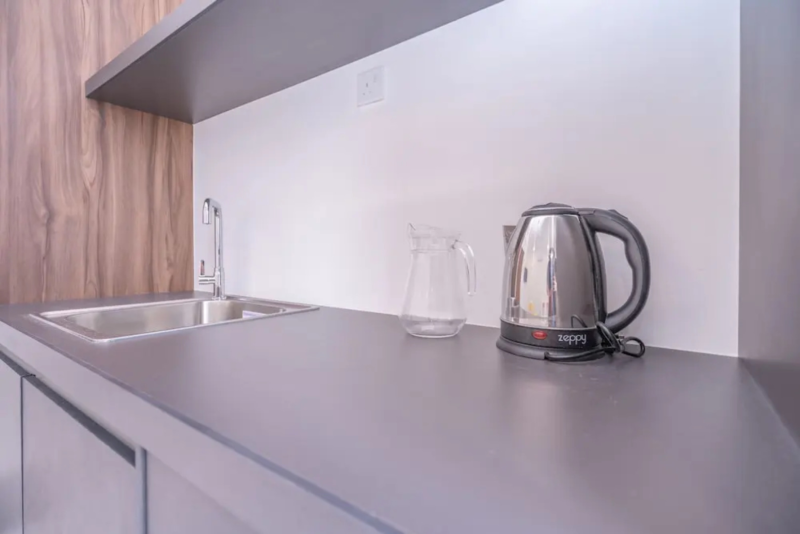 Oyo Home 89574 Studio Imperio