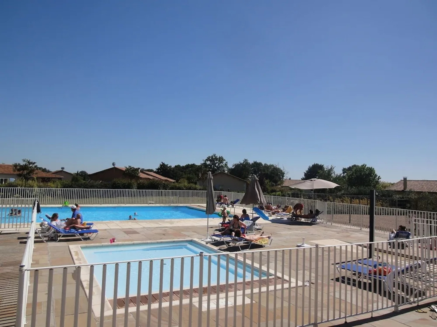 Modern villa with fire place, in the beautyful Loire region