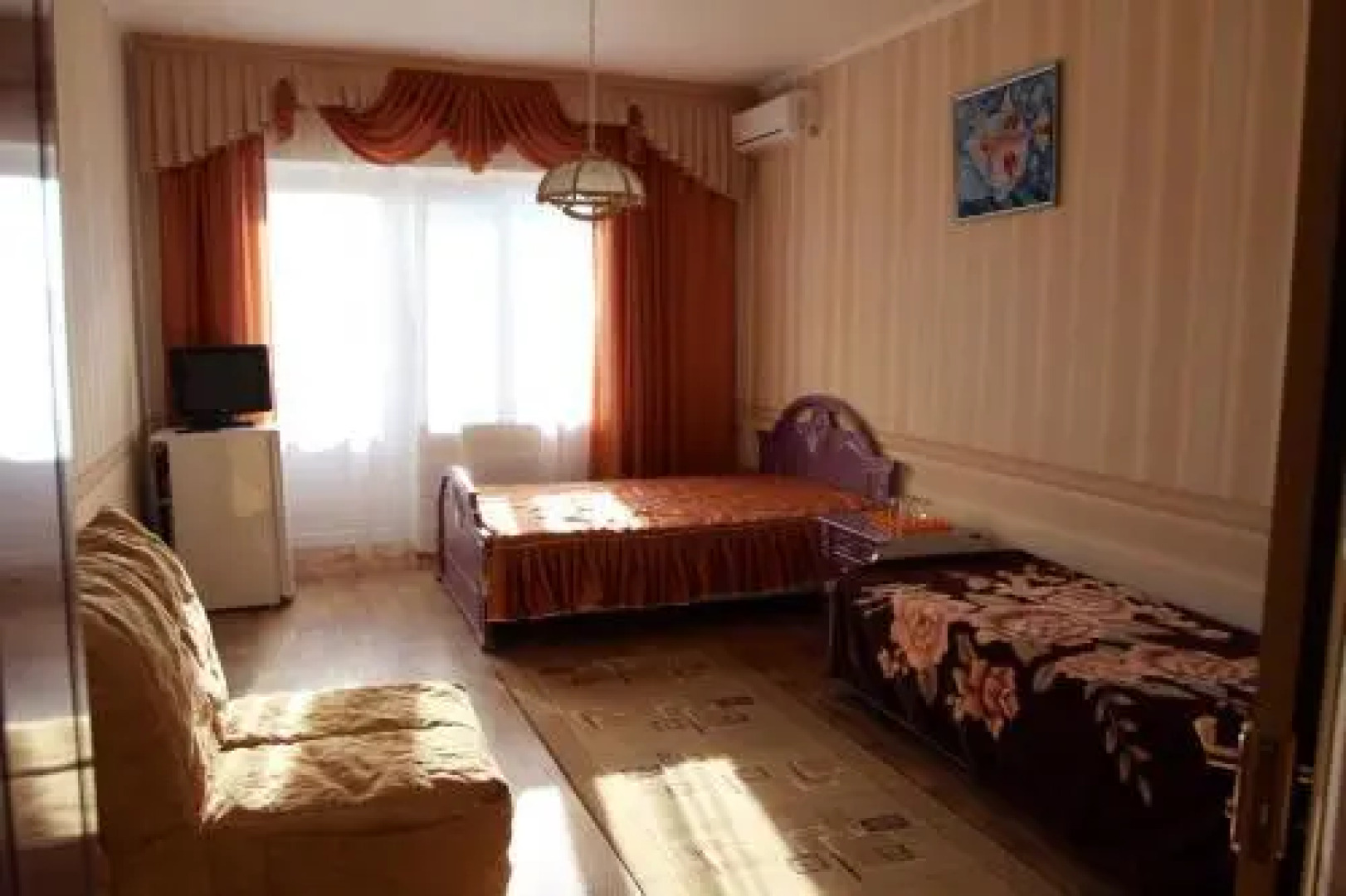 Lotos Zelyonaya Krysha Guest House