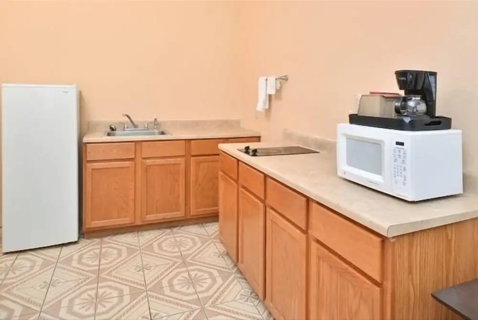 La Bonita Inn And Suites