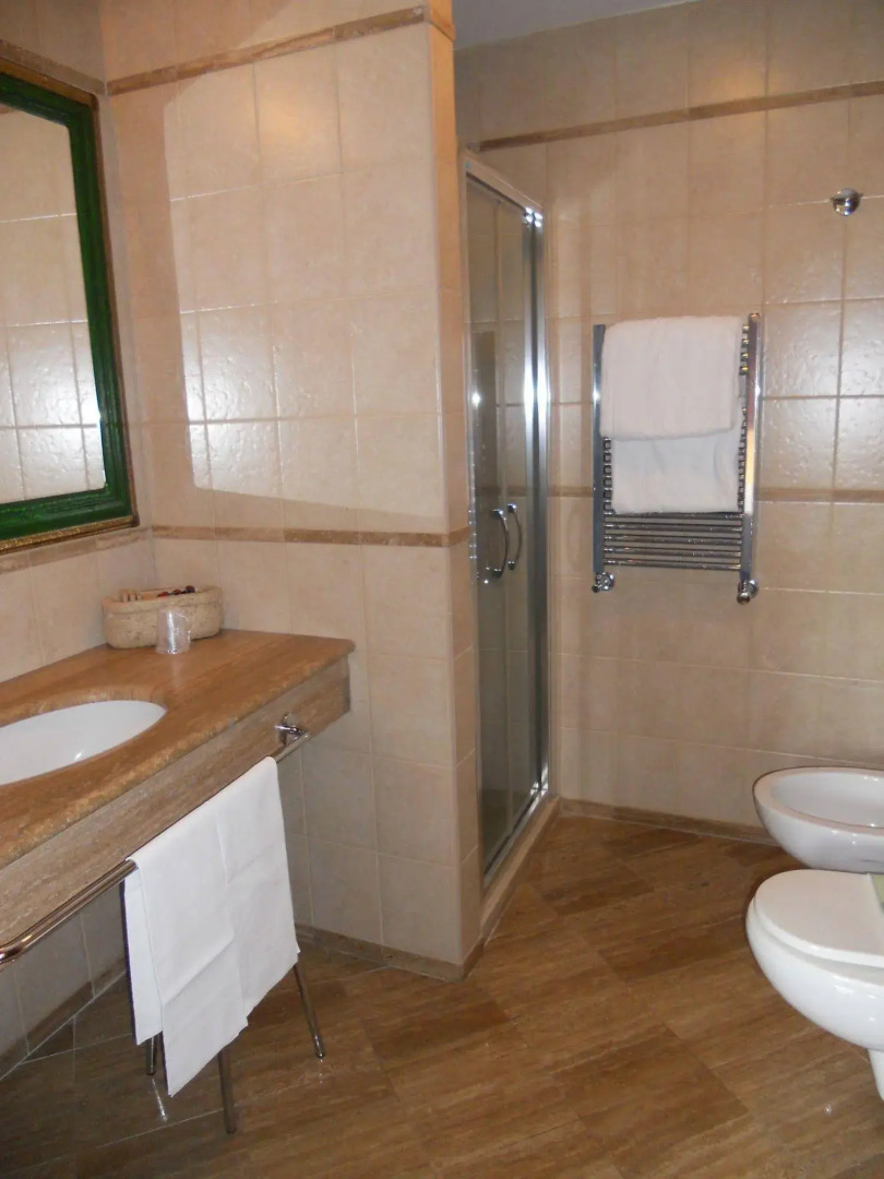 Sovana Hotel & Resort