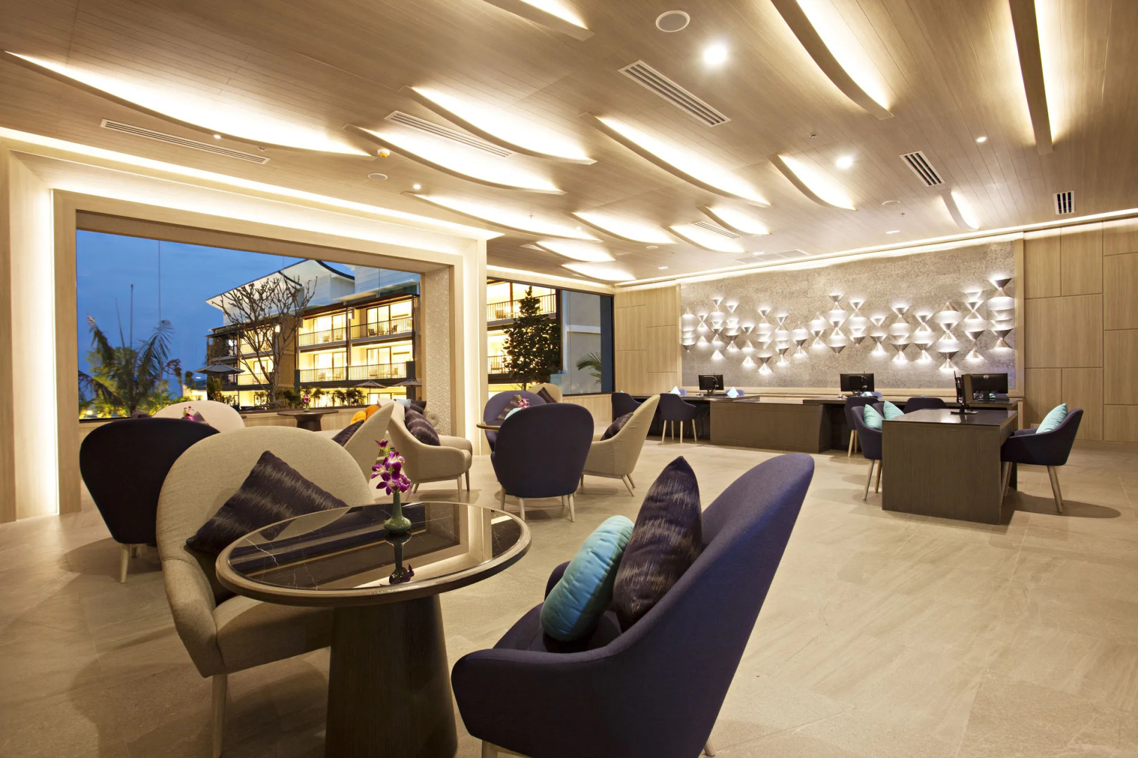 Le Meridien Khao Lak Resort & Spa