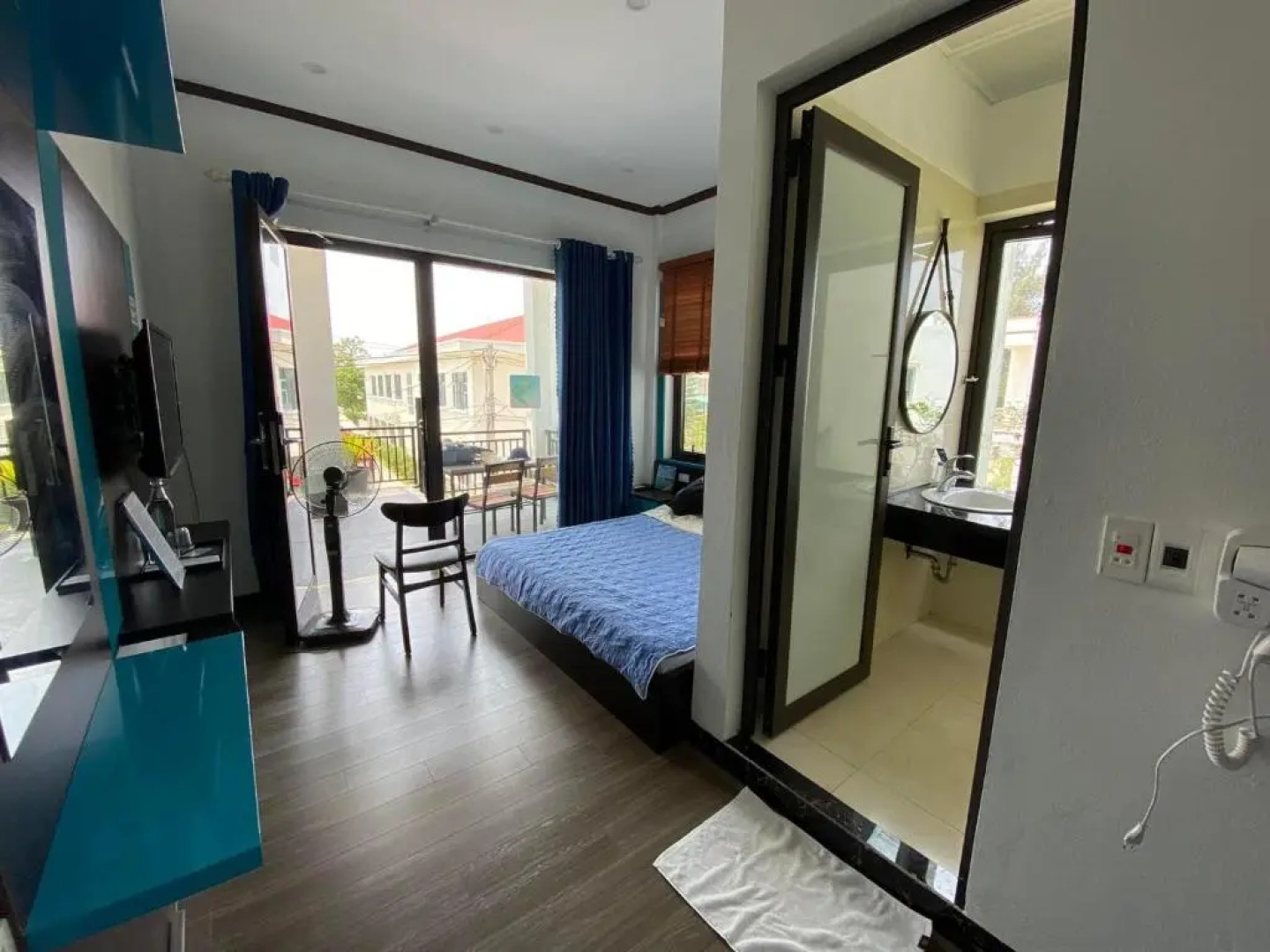 Co To Center Homestay