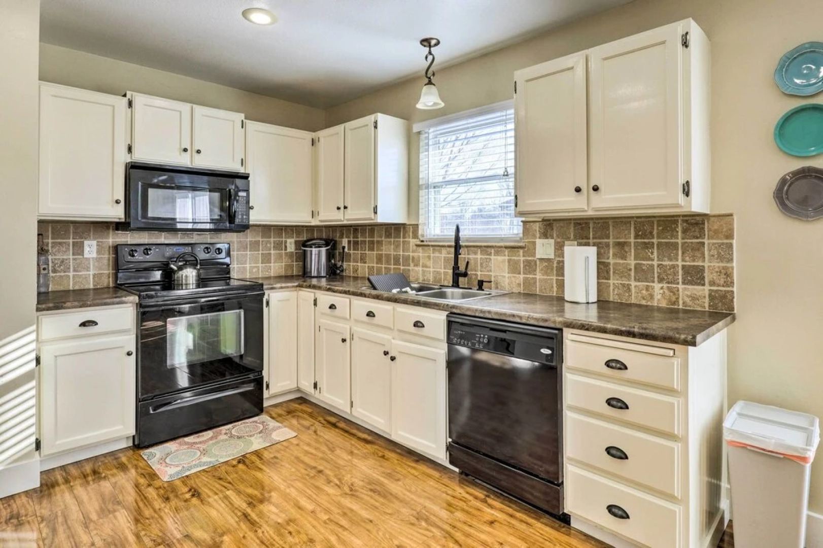 Family-friendly Orem Home Near UVU & Byu!