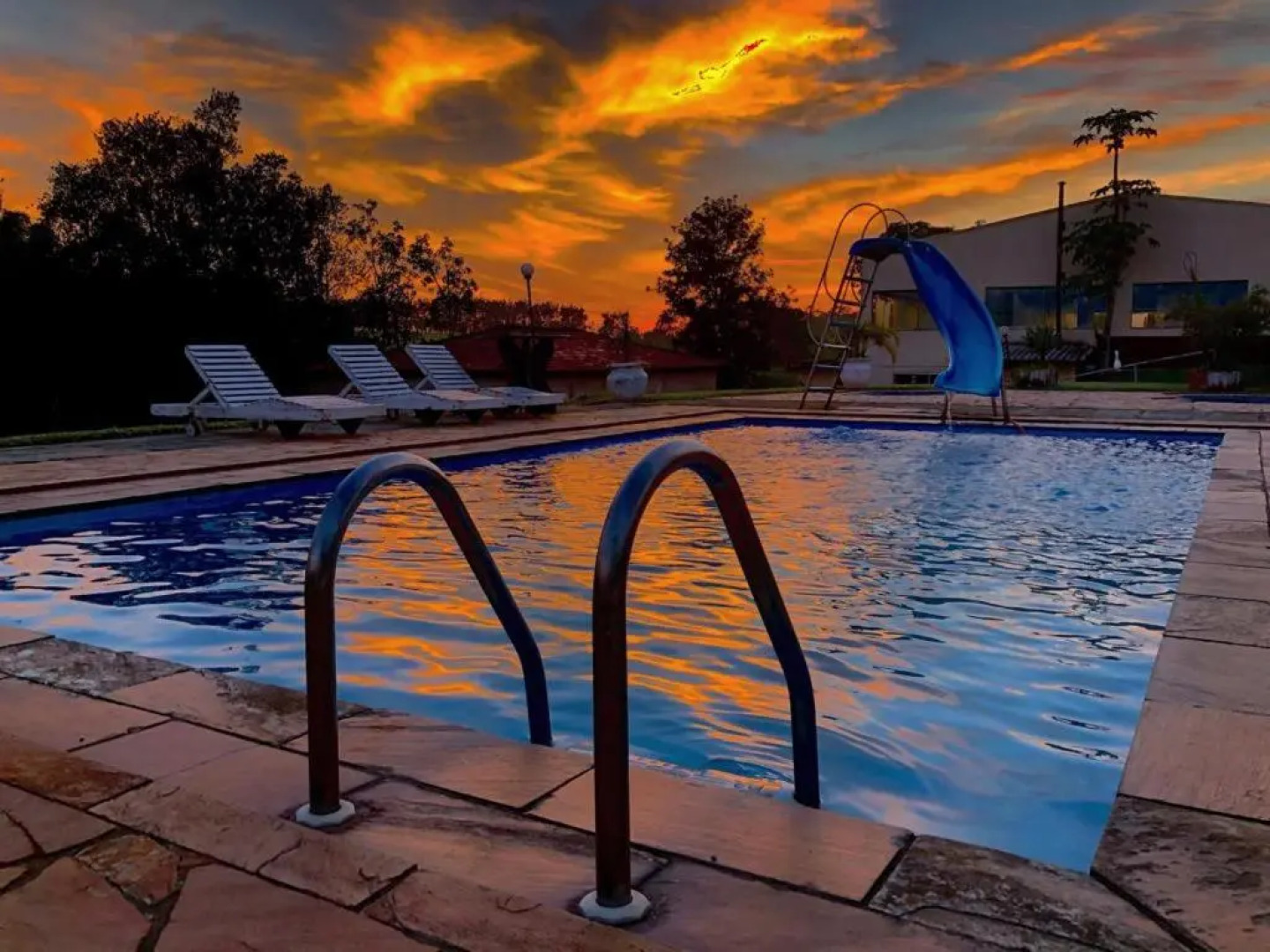 Hotel Paraíso Dos Alpes