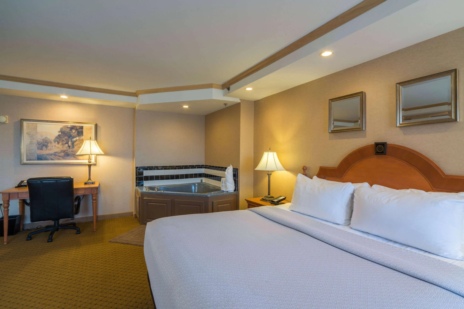 Ambassador Hotel Milwaukee, Trademark Collection by Wyndham