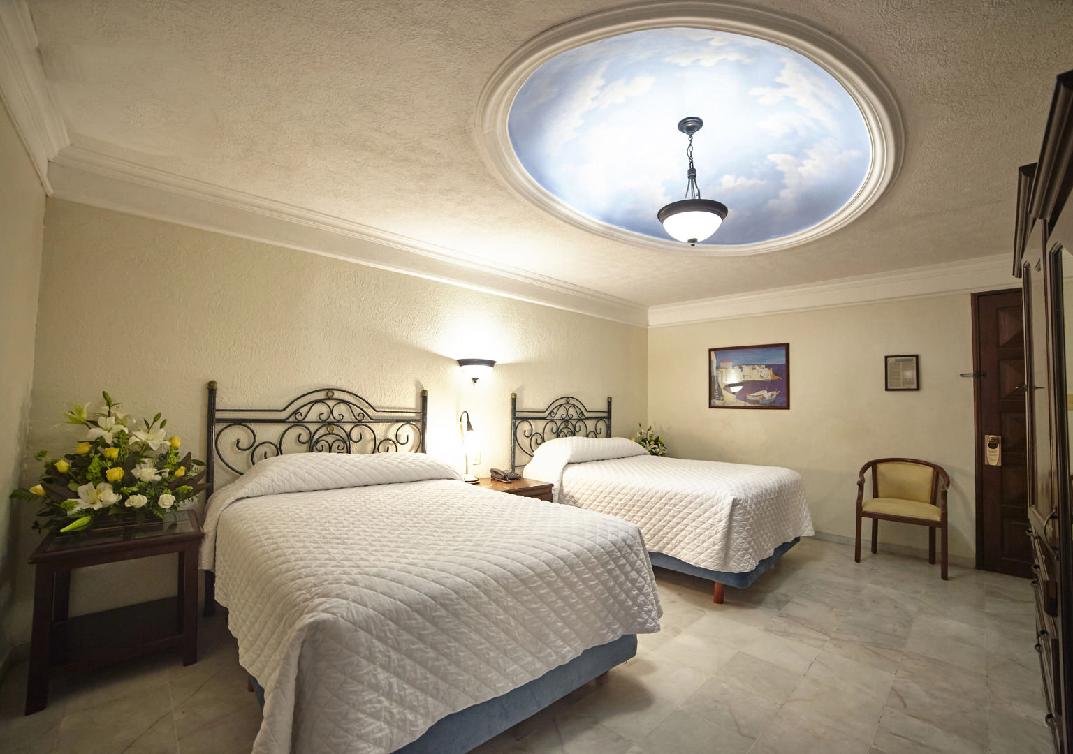 Отель Francis Drake by DOT Tradition