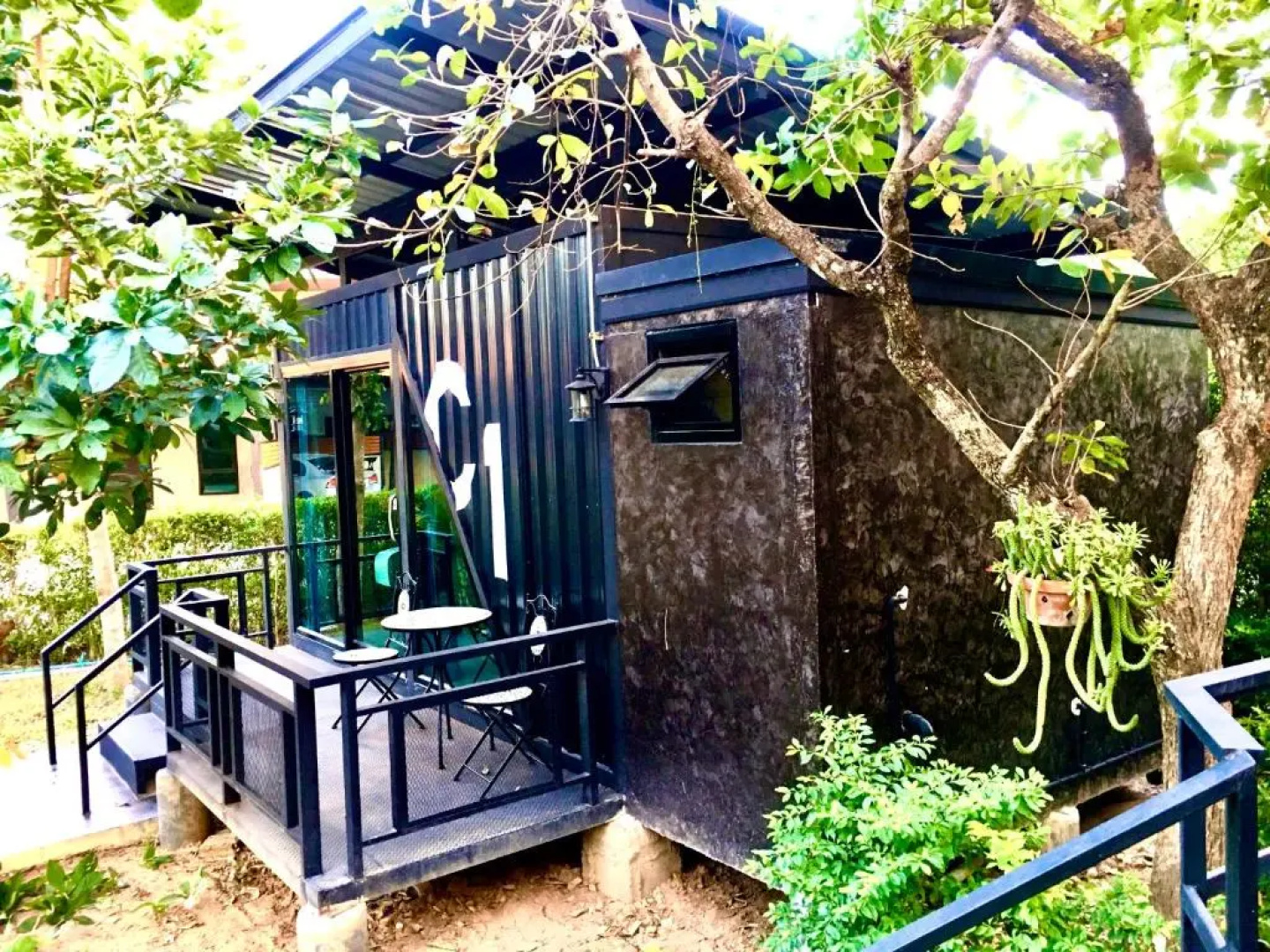 The Loft Resort Kabin Buri