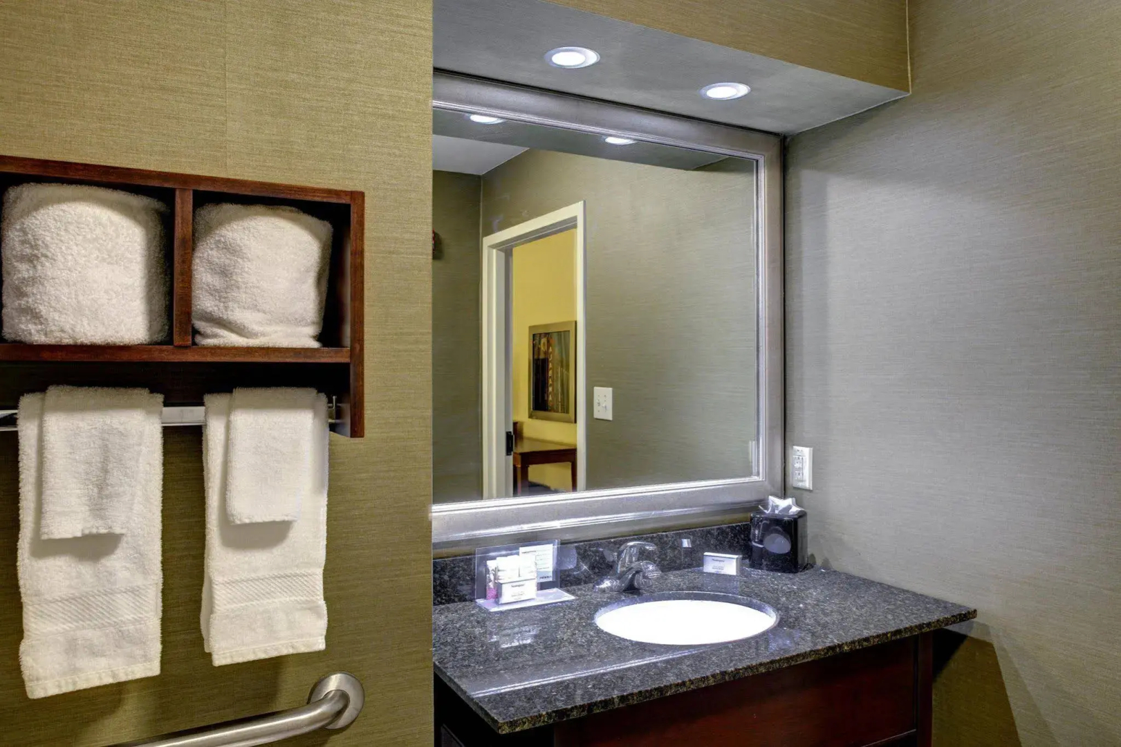Hampton Inn & Suites Fultondale Birmingham I 65, AL