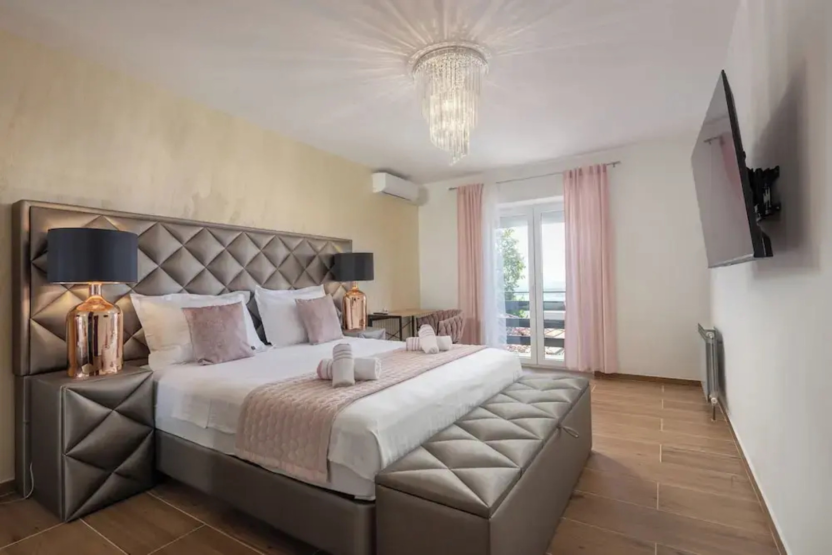 Villa Natali With Pool And Sea View