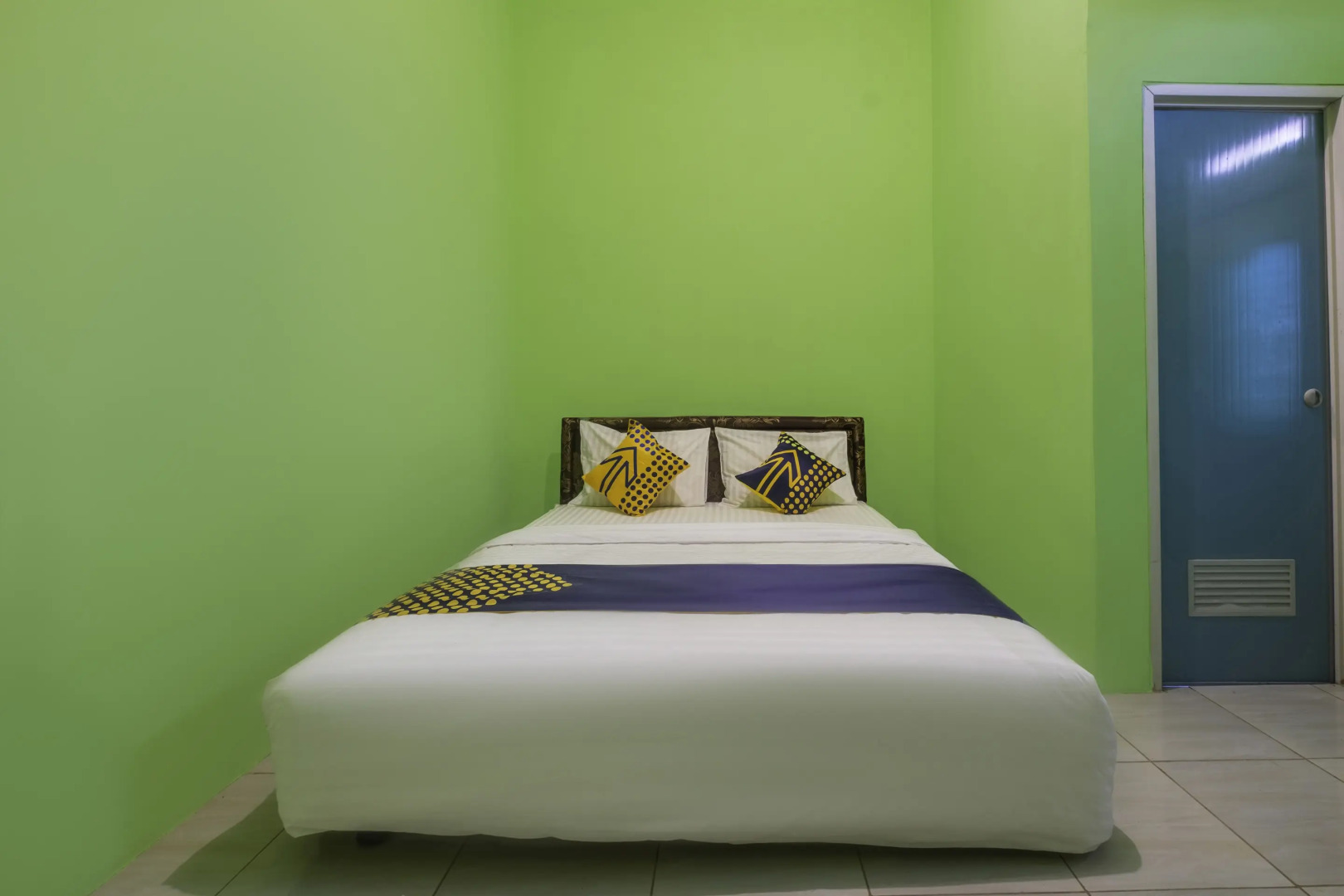 OYO 2859 Fatan Costel Syariah