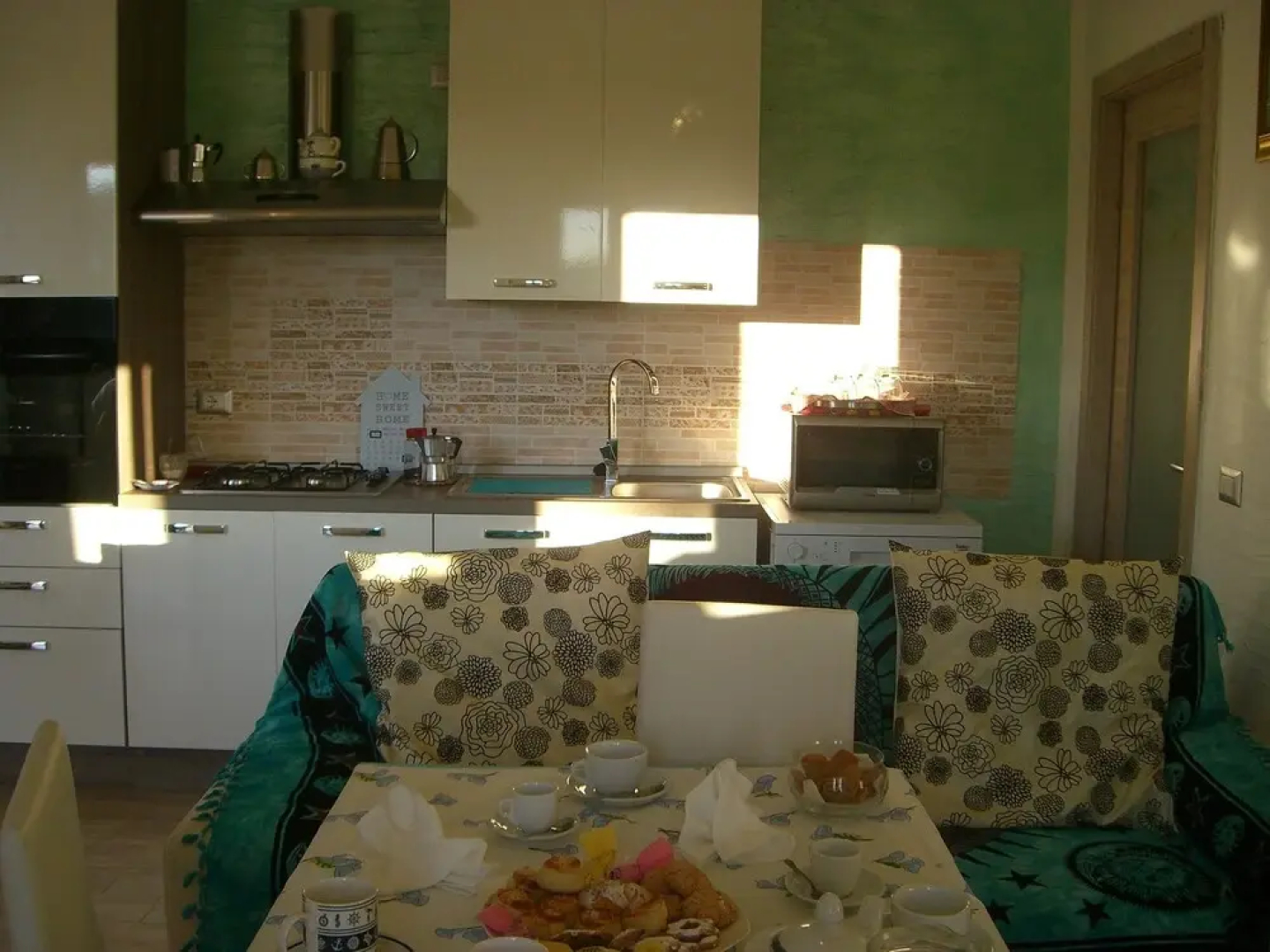 Room in Guest Room - S'olivariu Village Affittacamere - King Room With Garden View 2