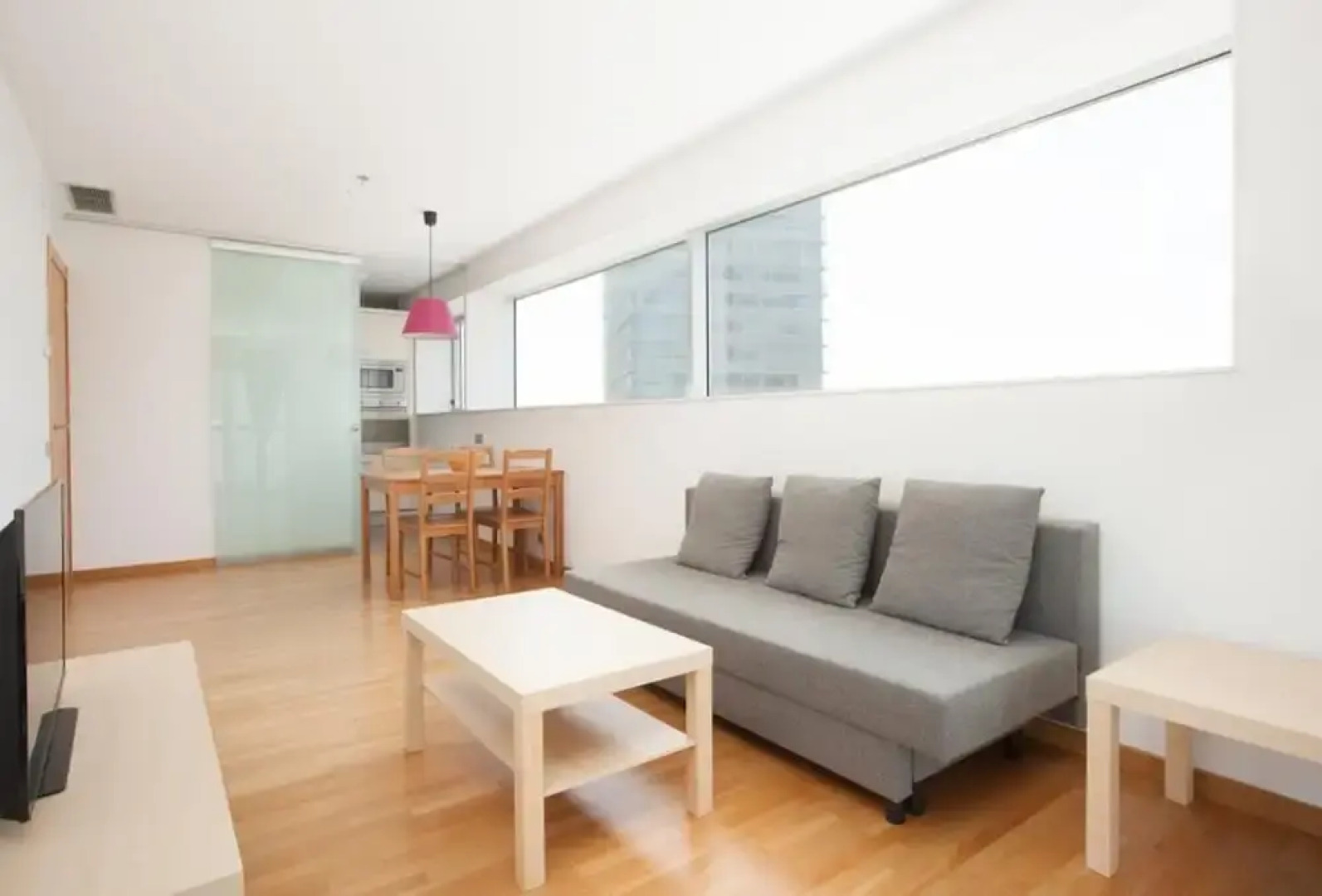 Akira Flats Fira Gran Via Barcelona