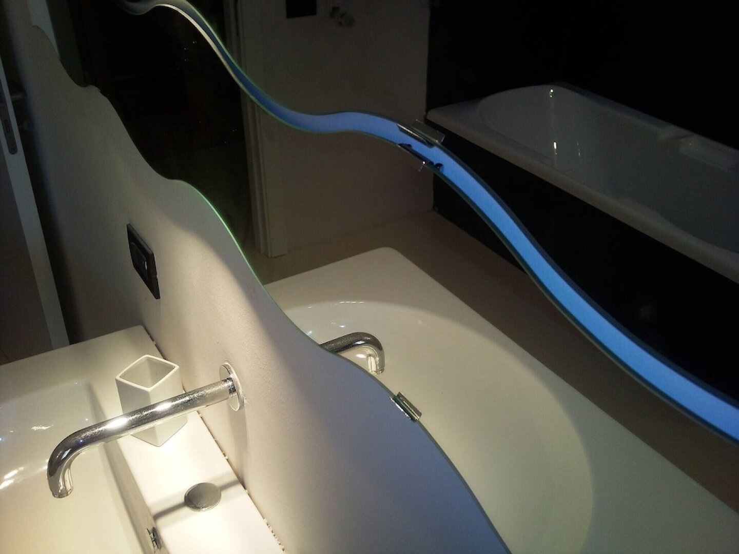 Villa With Pool Garden Near The Sea