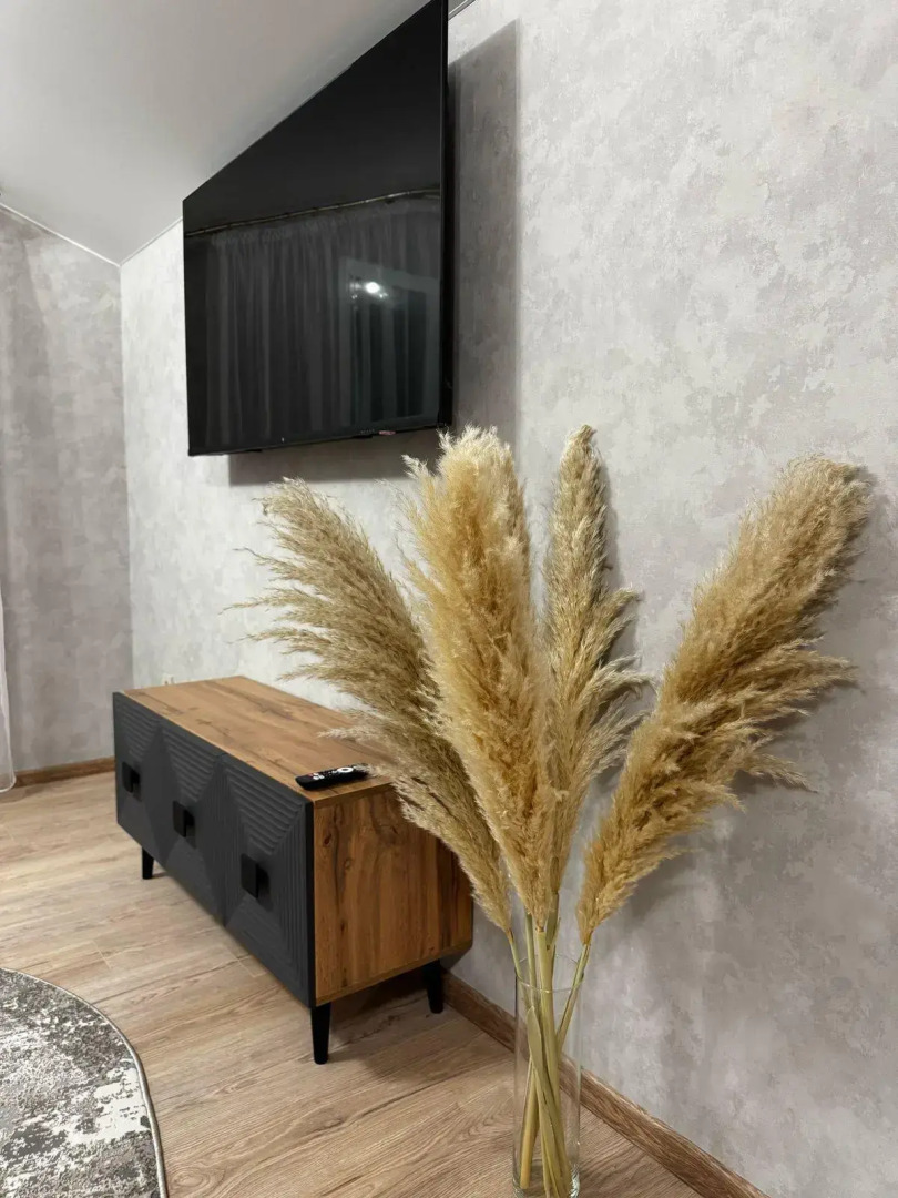 West House  (Вест Хаус) бассейн, баня и горы в 40 минутах