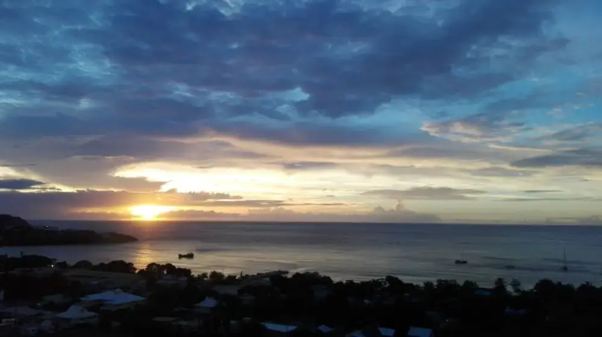 Atlantic Breeze Apartments