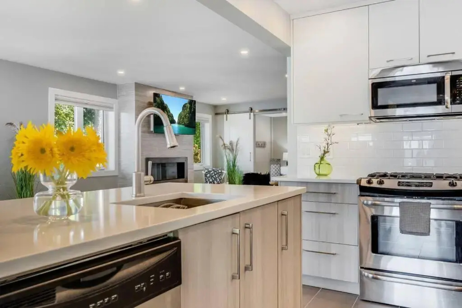 Seas the Bay Ocean View Suite