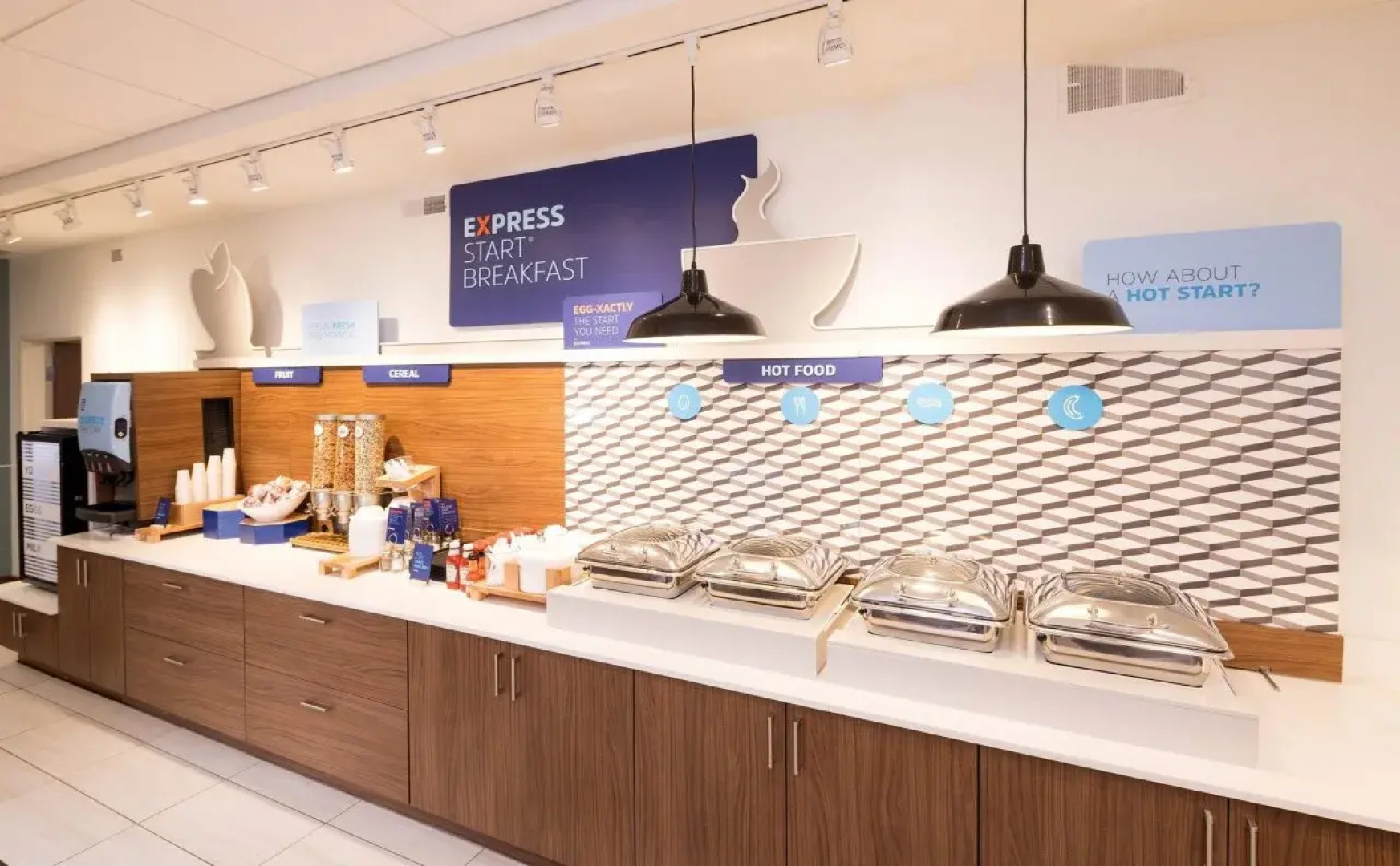 Holiday Inn Express and Suites Kalamazoo West by IHG