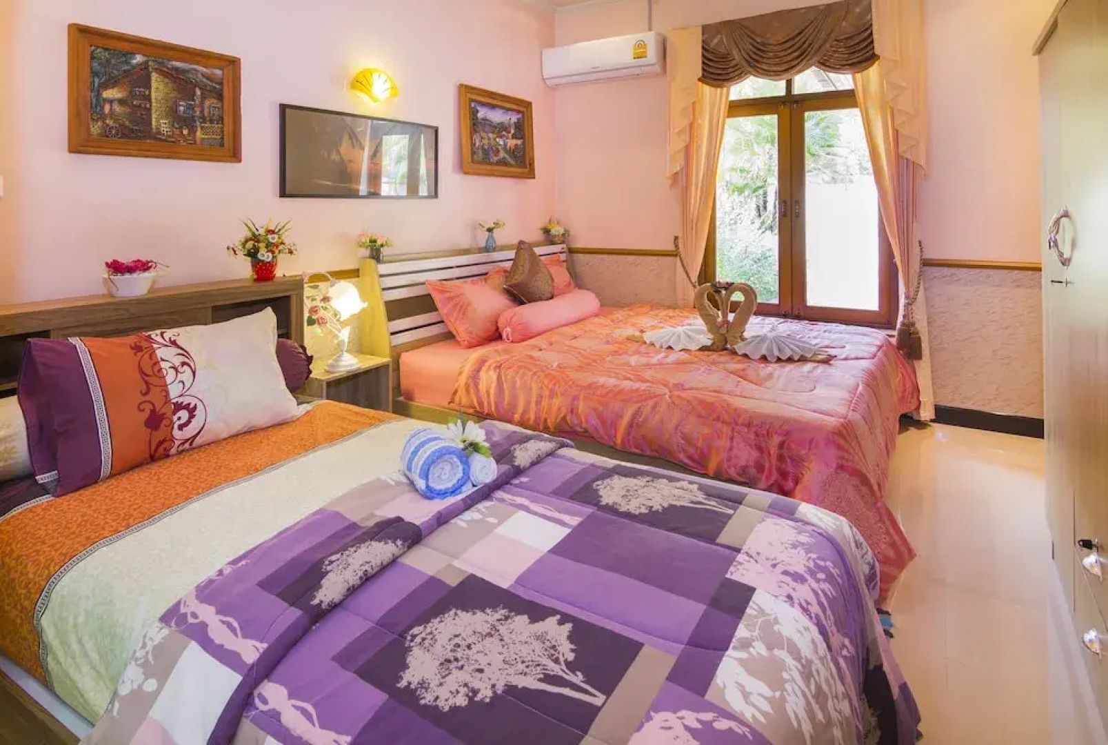 Relaxing Palm Pool Villa