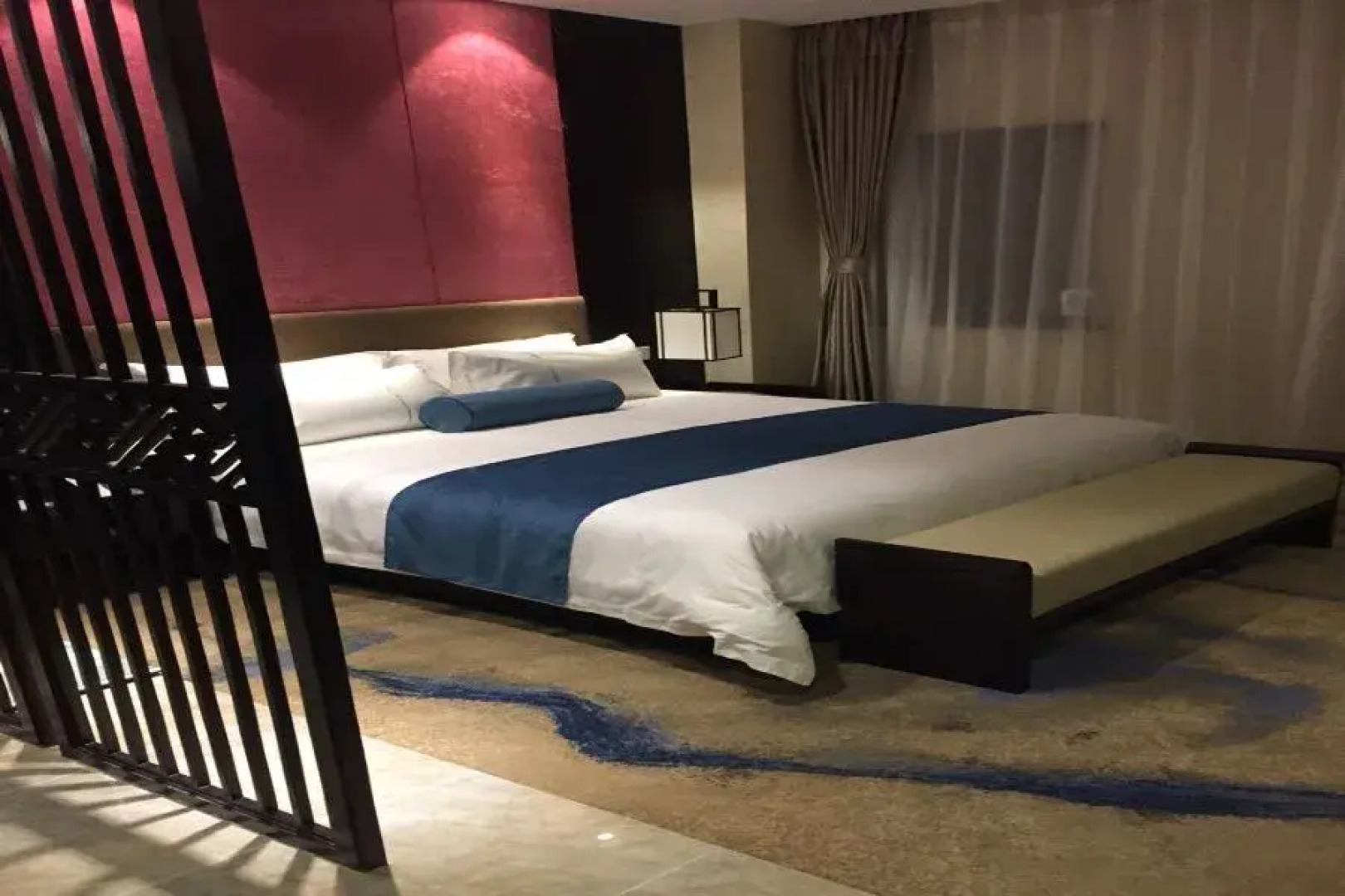 Ningbo East Shipu Hotel