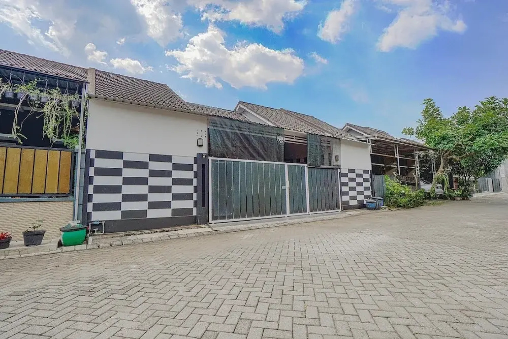 Hotel O Happy Homestay Syariah