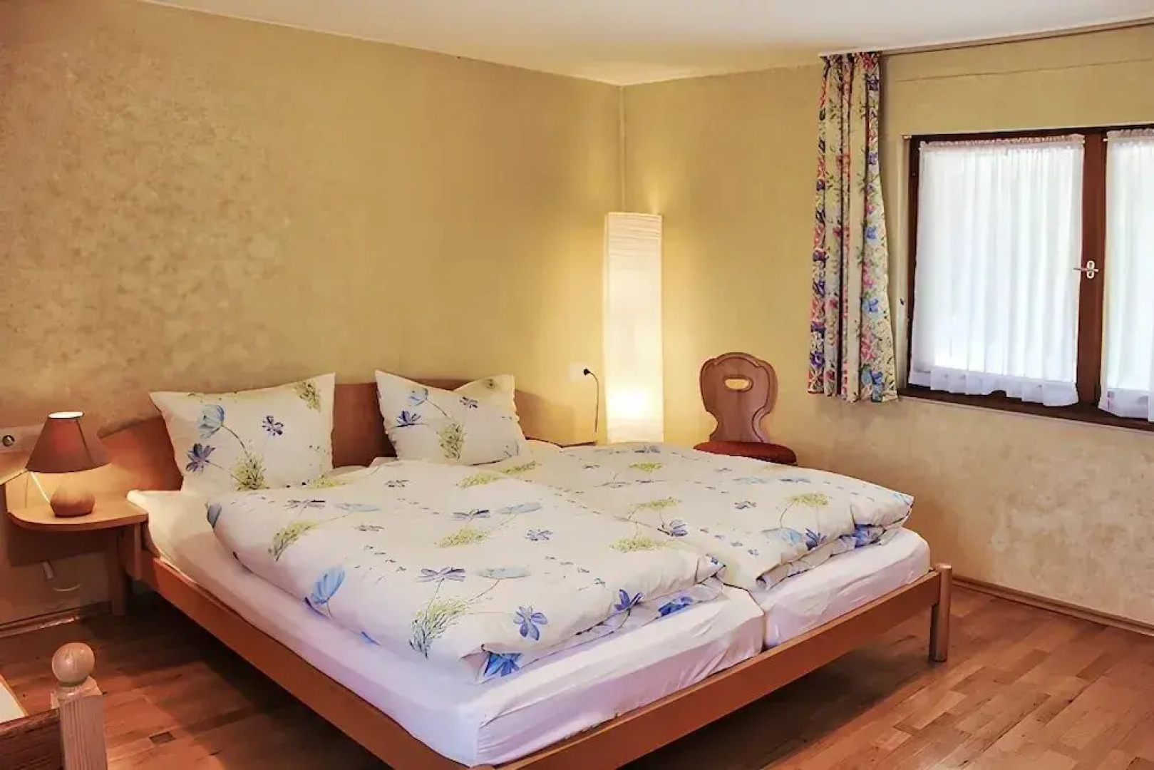 Room-small Holiday Cottage Ivy