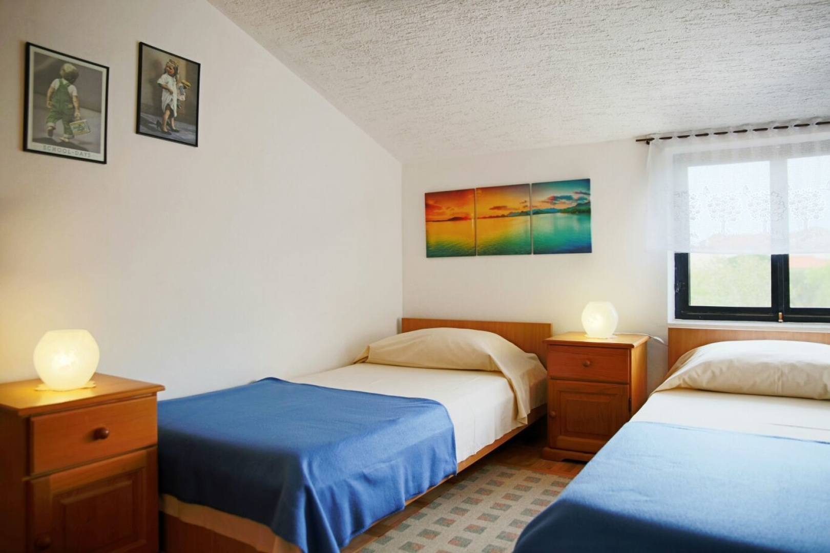 Apartment Miba - close to the sea & parking: A1 Tribunj, Riviera Sibenik