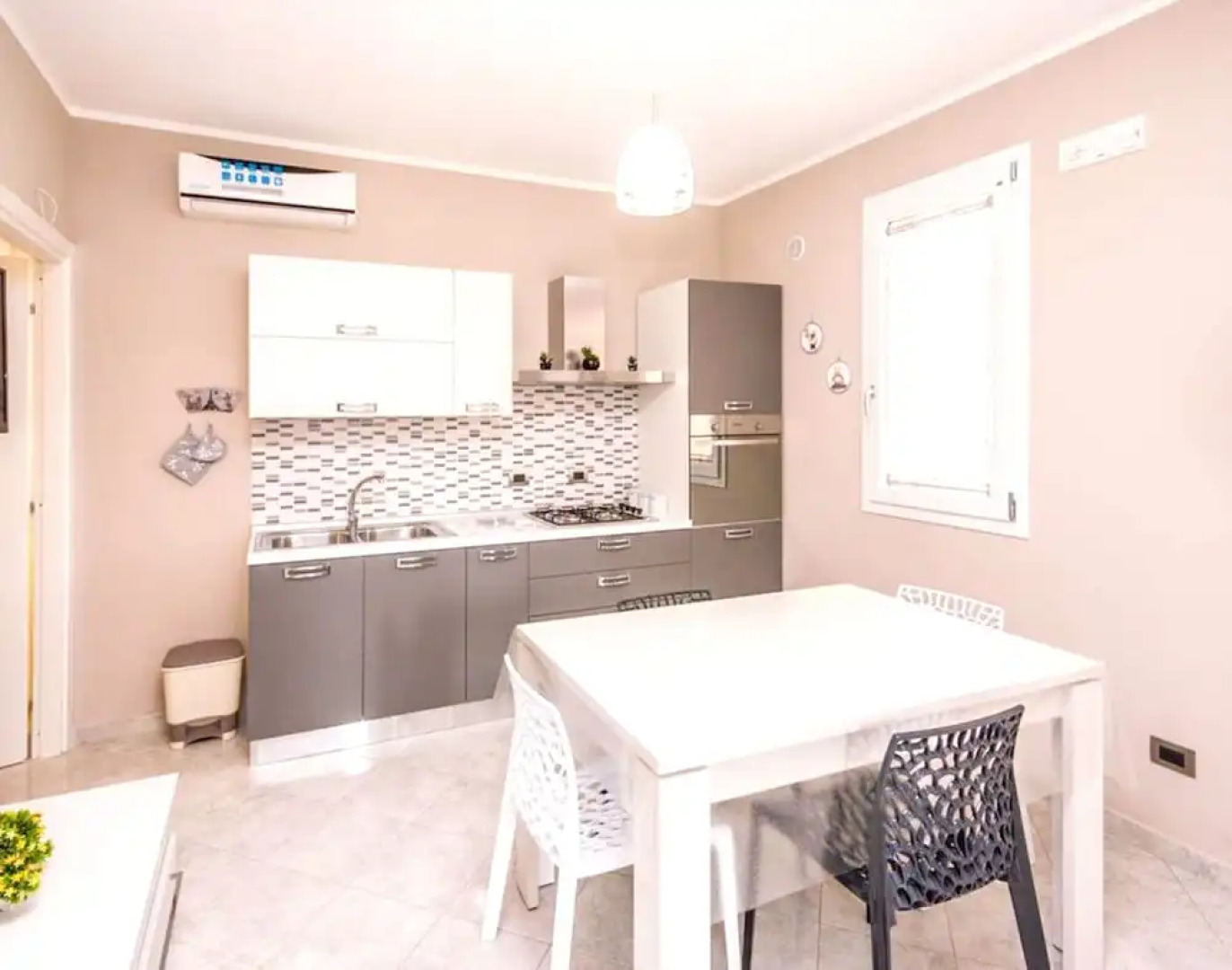 House With 3 Bedrooms in Gorgo Lungo Lascari, With Enclosed Garden and