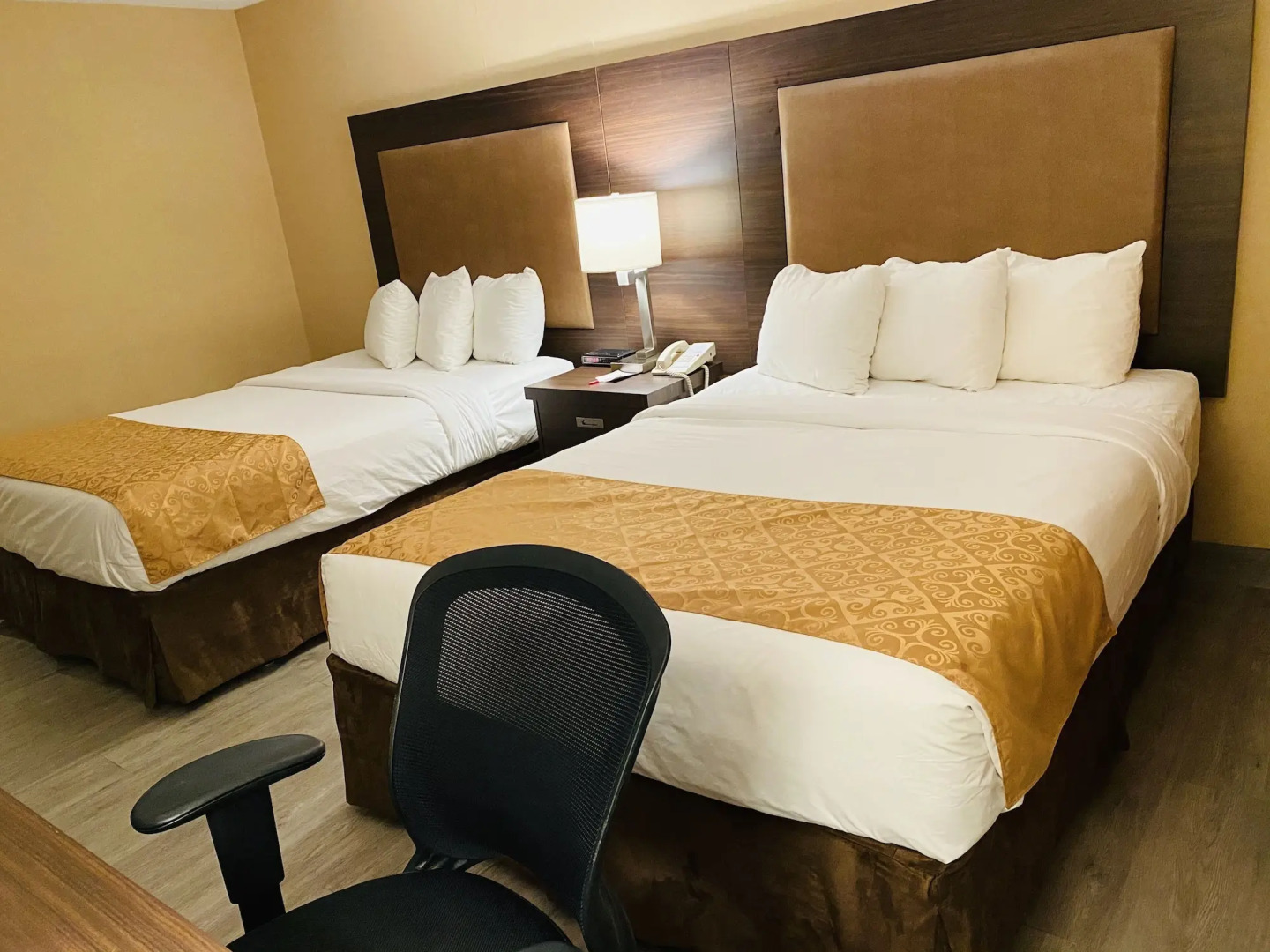 Ramada by Wyndham Belleville Harbourview Conference Centre