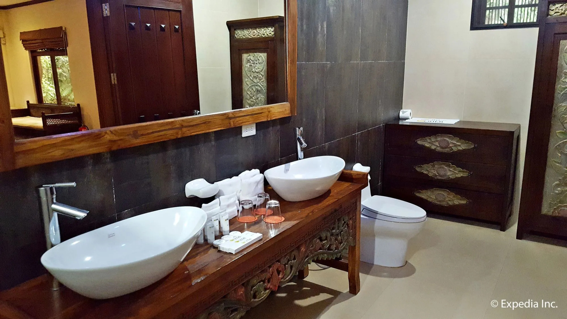 Cintai - Coritos Garden Hotel