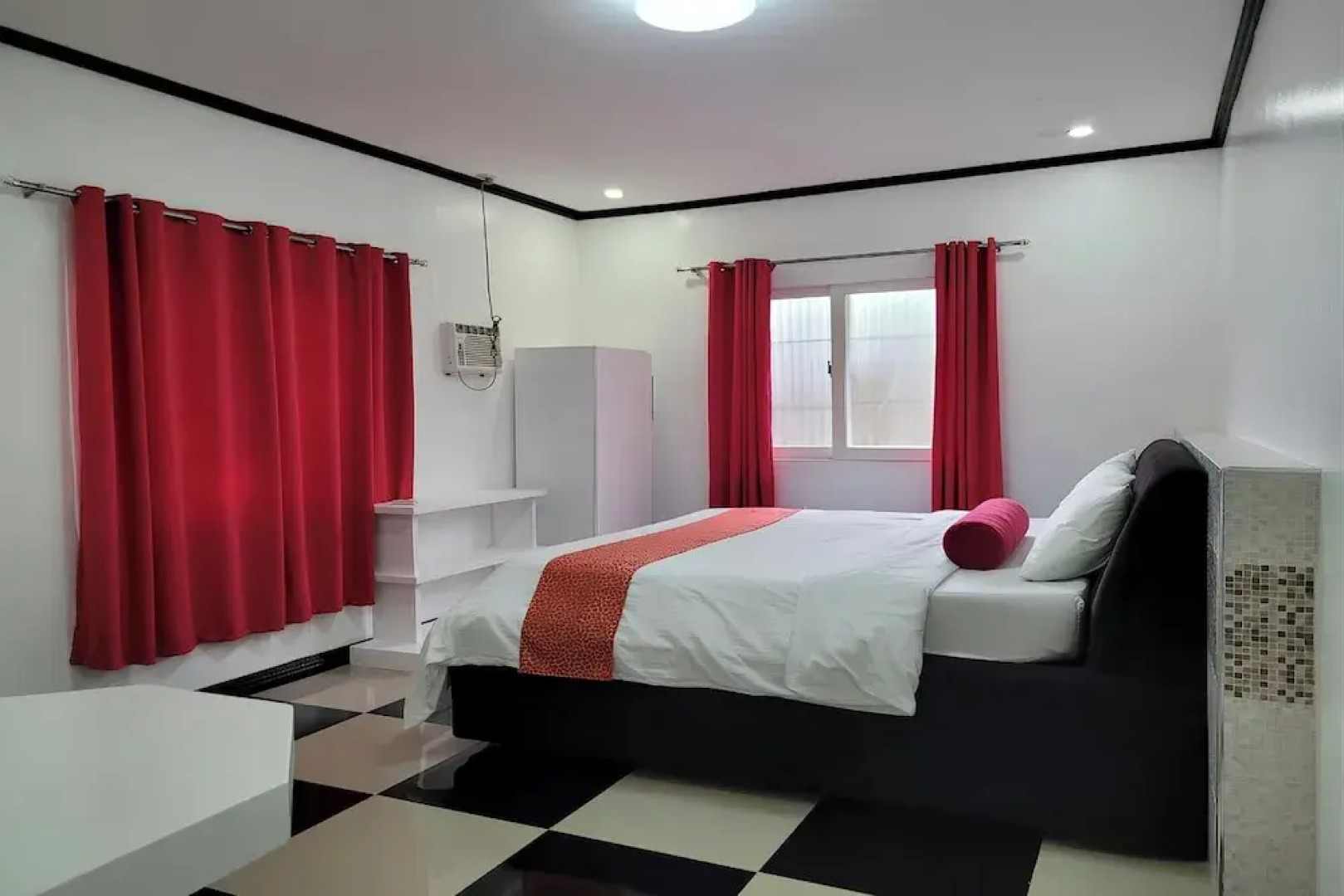 Jewelry Resort and Villas Tagaytay