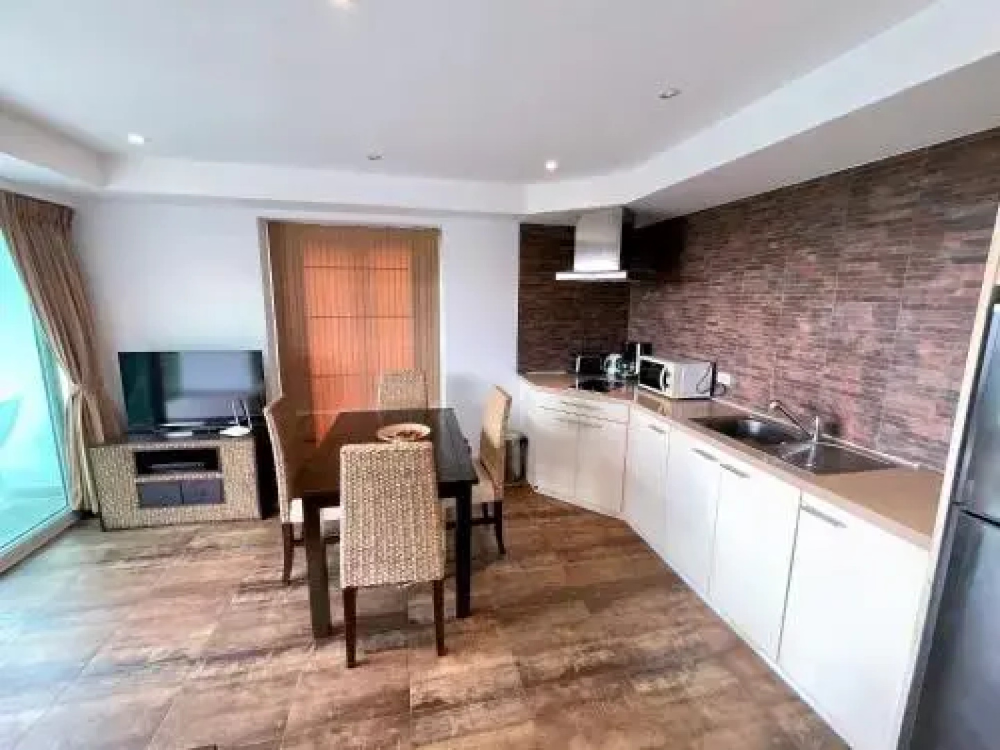 Kata Ocean View Condominium By Lofty