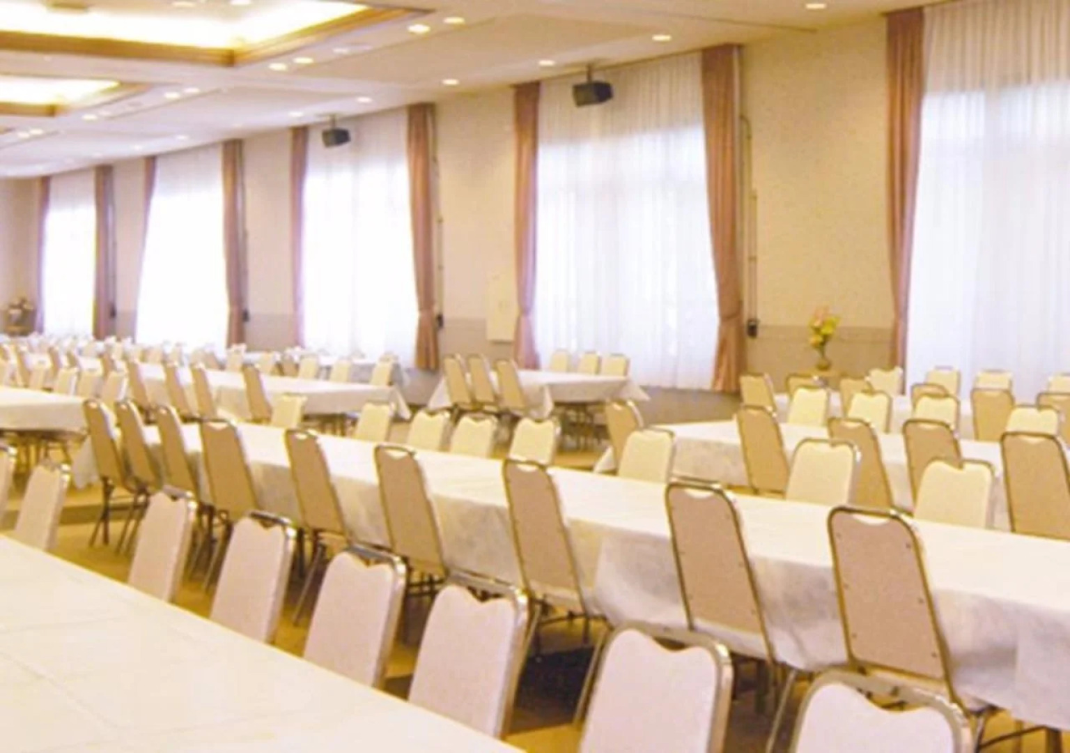 Kamenoi Hotel Aso Park Resort