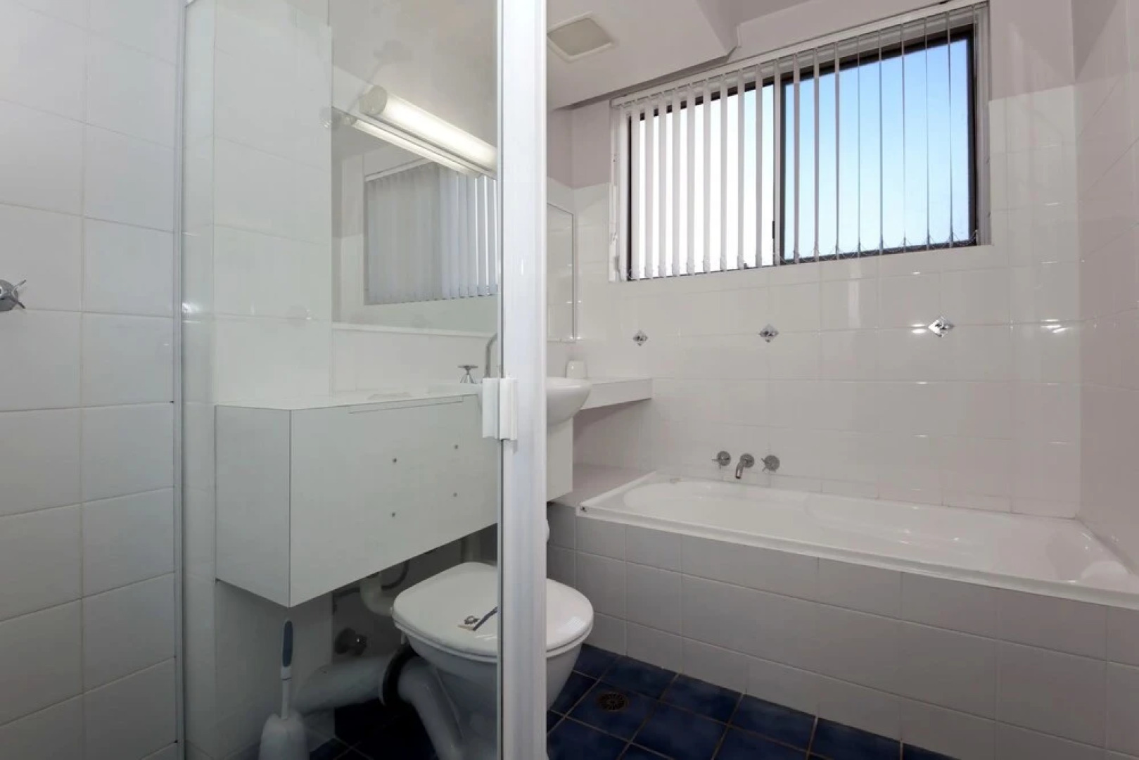 Columbia, Unit 3, 12 Columbia Close