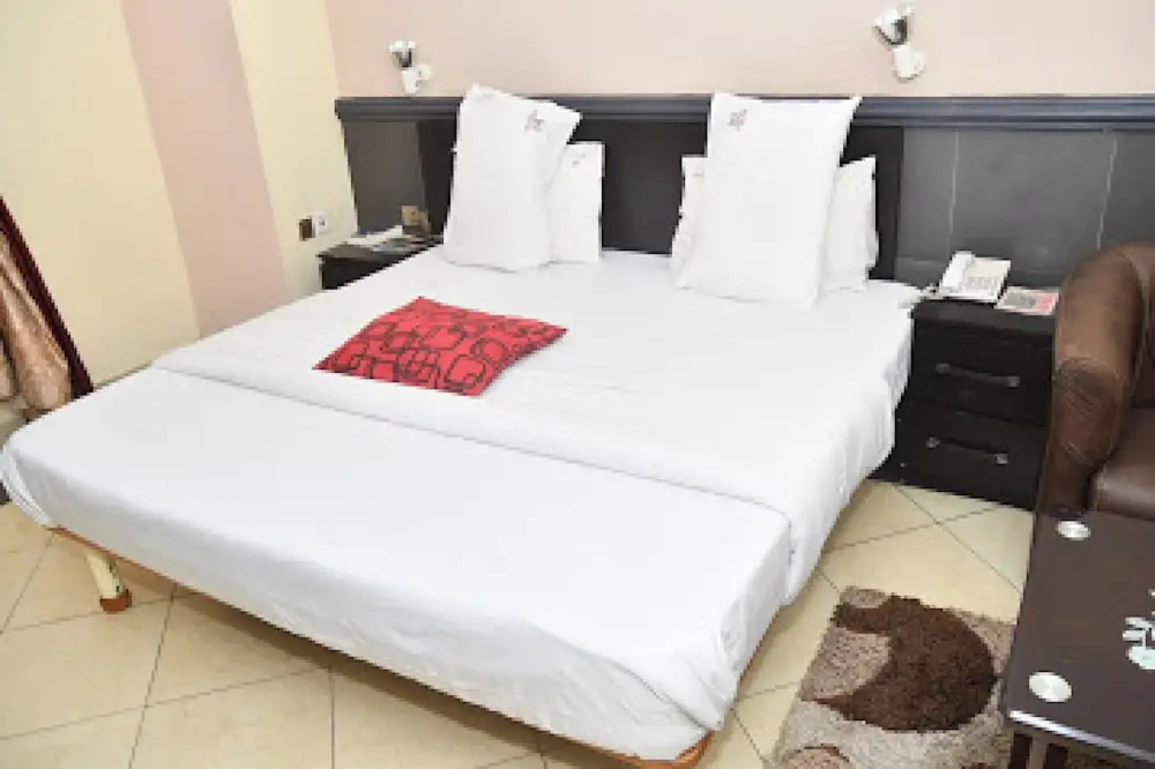 Room-choice Gate Hotel-business Double