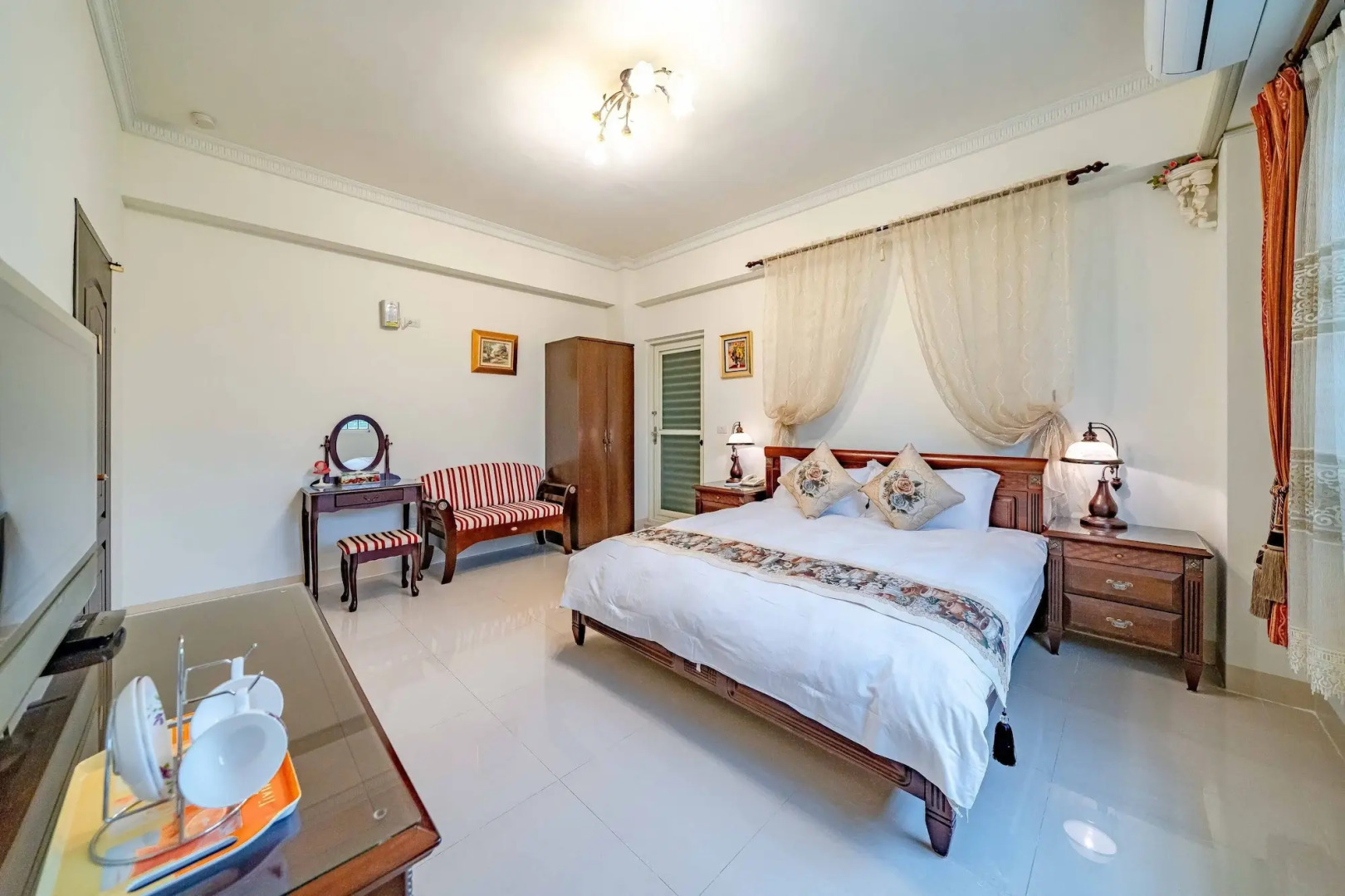 Evergreen Garden Home