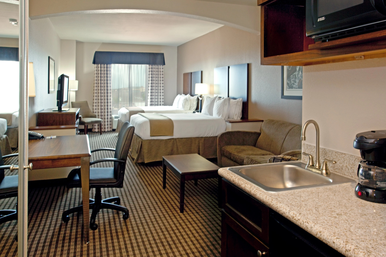 Holiday Inn Express Hotel & Suites PORT ARTHUR by IHG