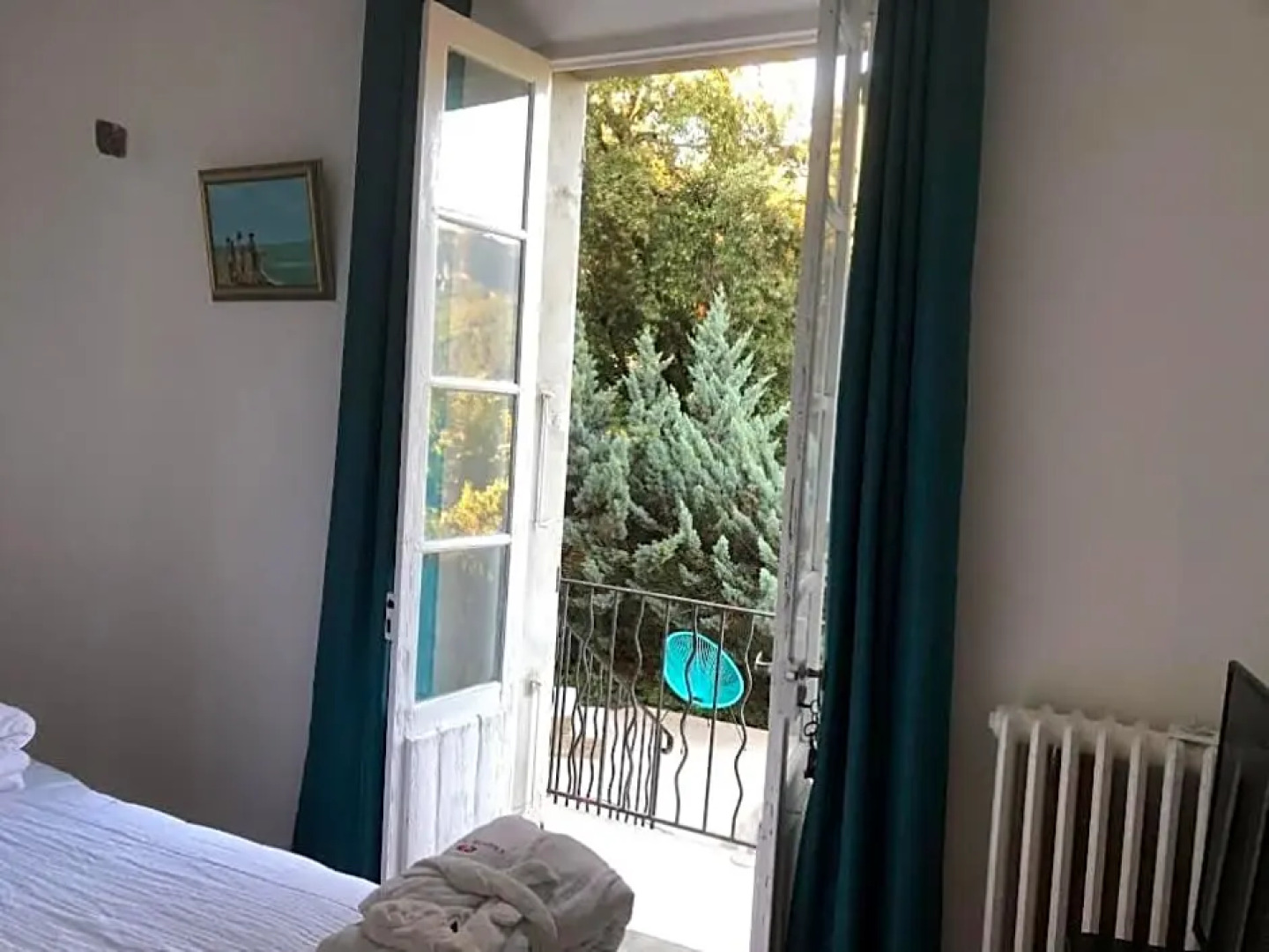 Domaine La Tour 4 SAISONS - Piscine Chauffée Toute l'année - SPA- JACUZZI-MASSAGE- SAUNA - Heated POOL - 800m City Centre Nyons