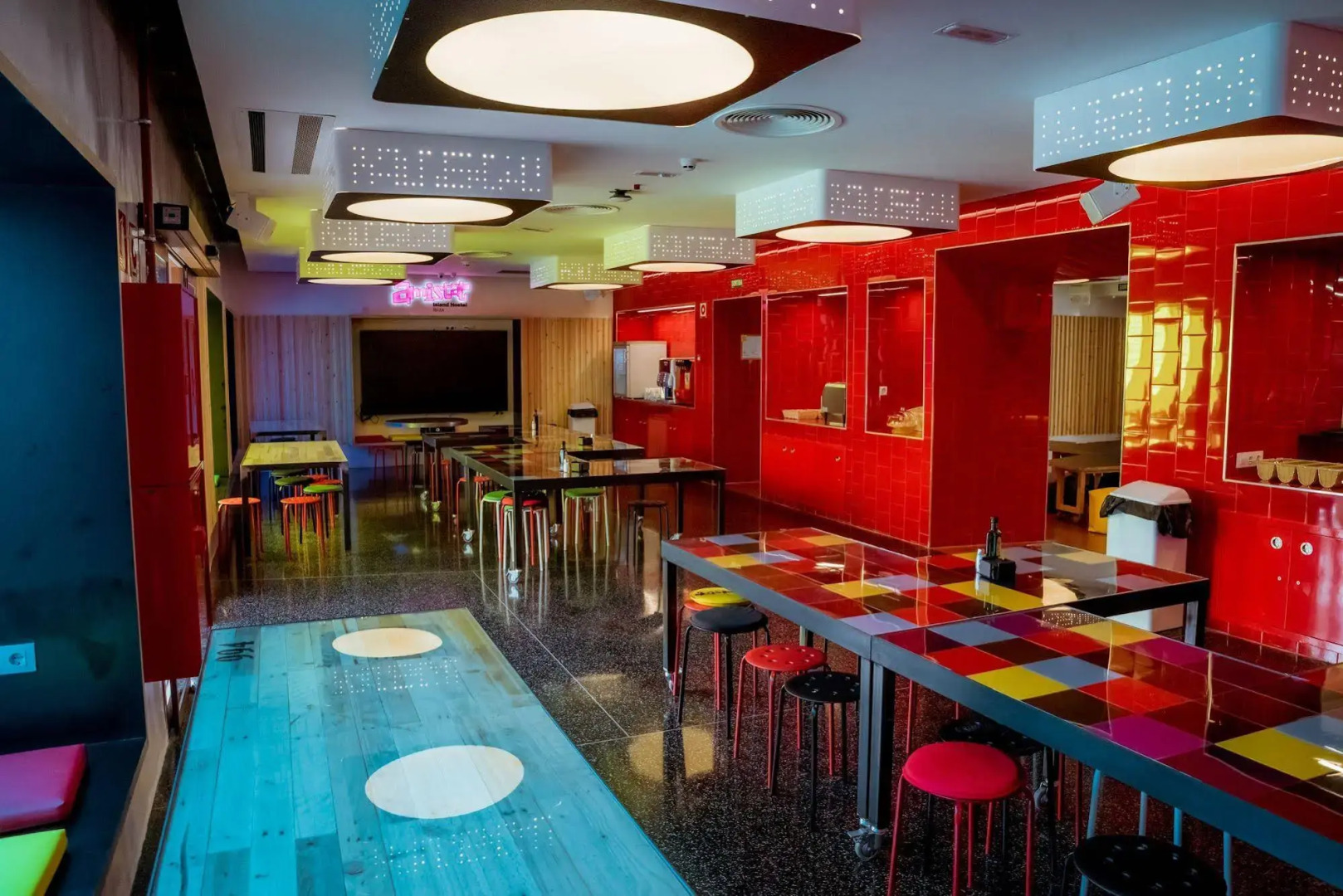 AMISTAT Island Hostel Ibiza - ALBERGUE JUVENIL