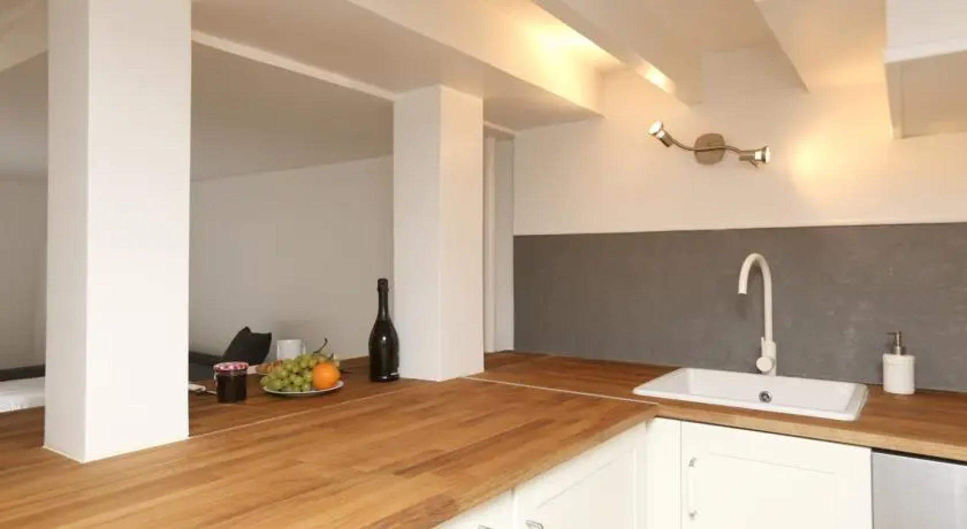 Close to the Palace Quartier St Louis