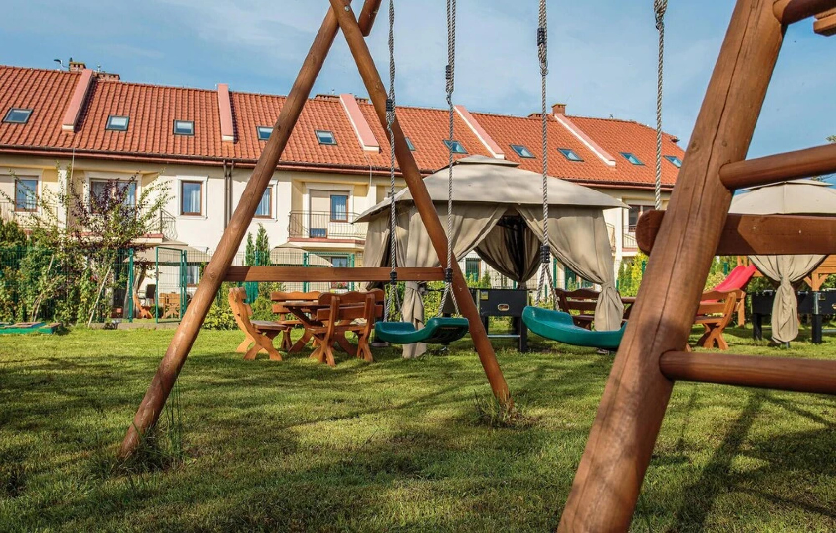 Awesome Home in Mielno With 5 Bedrooms and Wifi