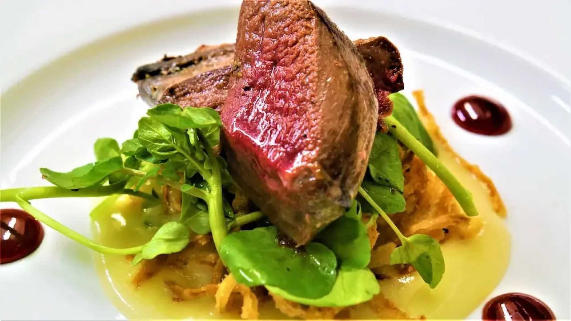 Glenmoriston Arms Hotel