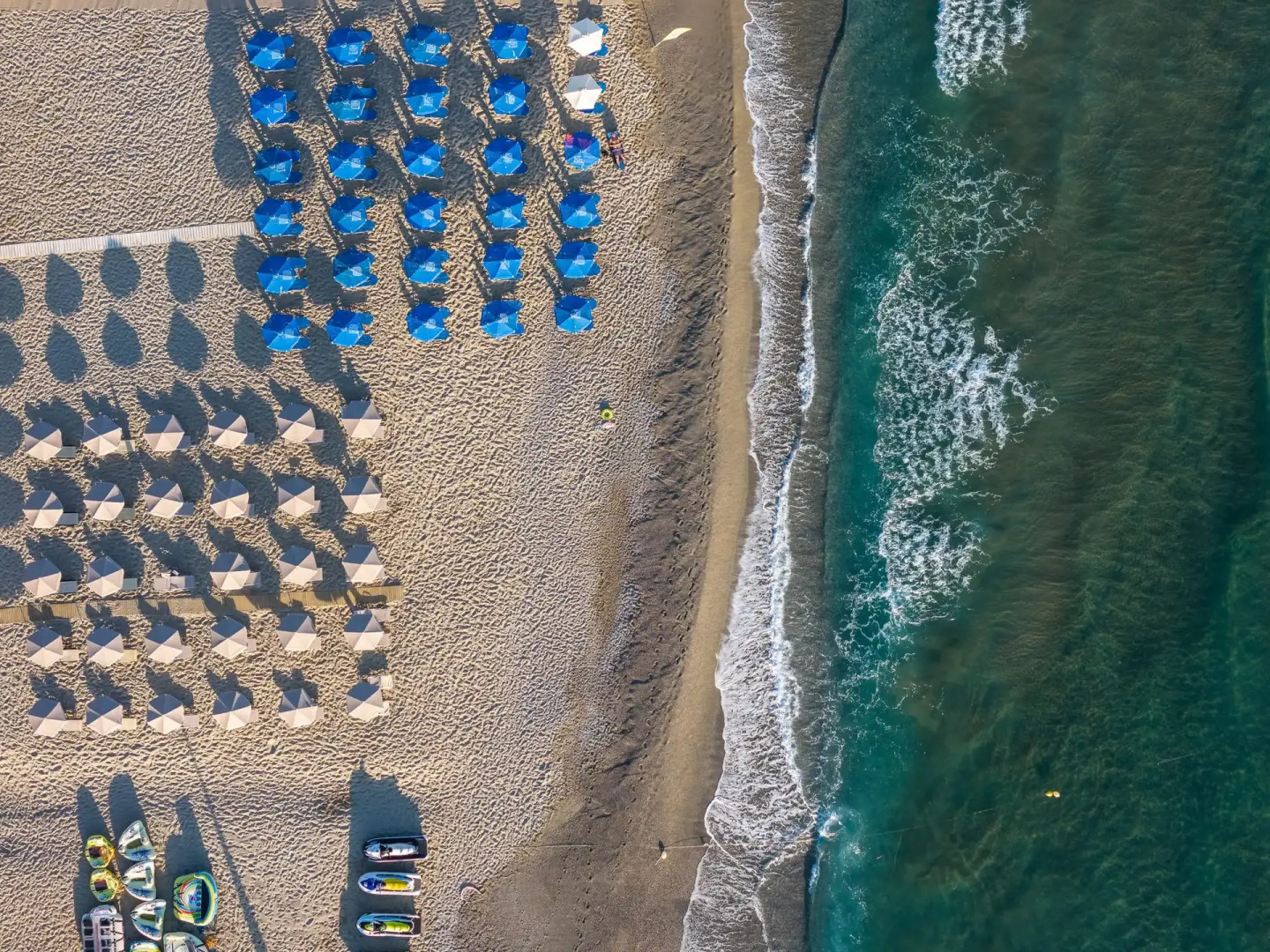 Steris Elegant Beach Hotel