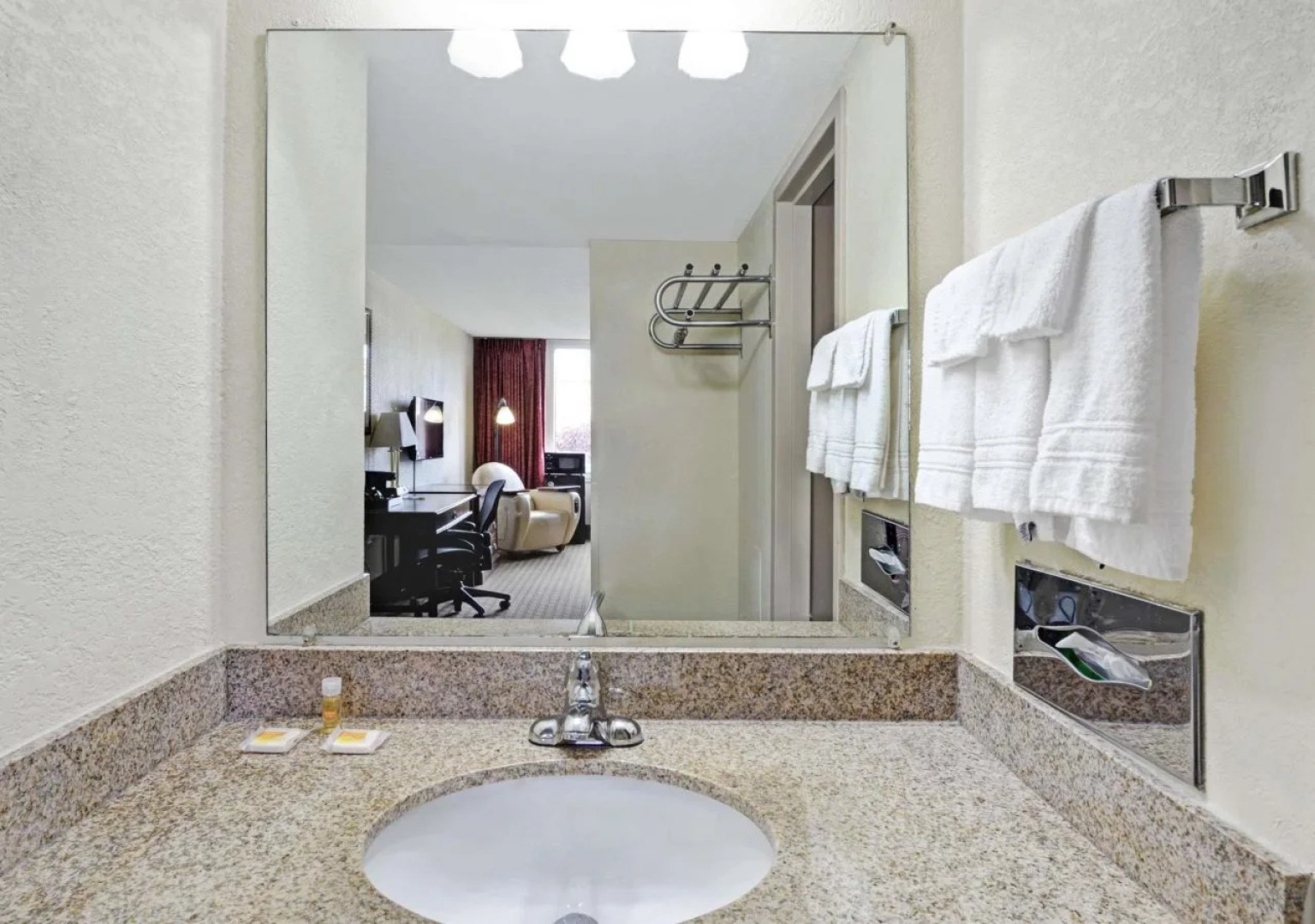 Days Inn Cleveland Willoughby